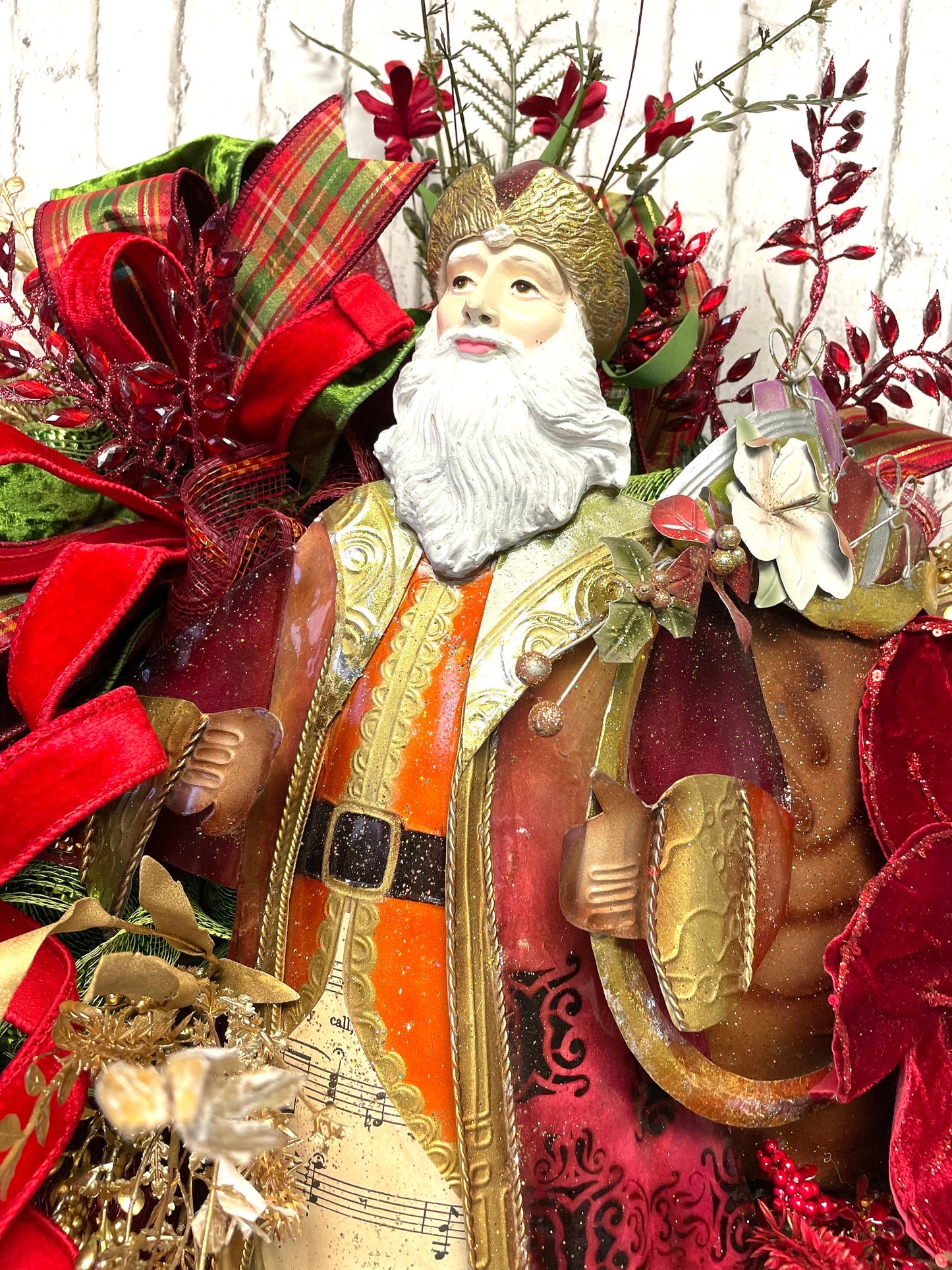 Santa wreath, traditional Santa wreath, Saint Nicholas wreath, traditional Christmas wreath, vintage Santa Christmas wreath, shipping includ