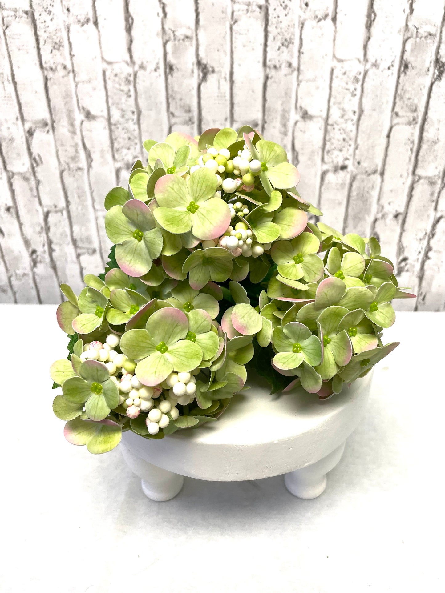 green hydrangea berry bundle stems, MTF23873, green hydrangeas, hydrangea stems, spring florals, summerflorals
