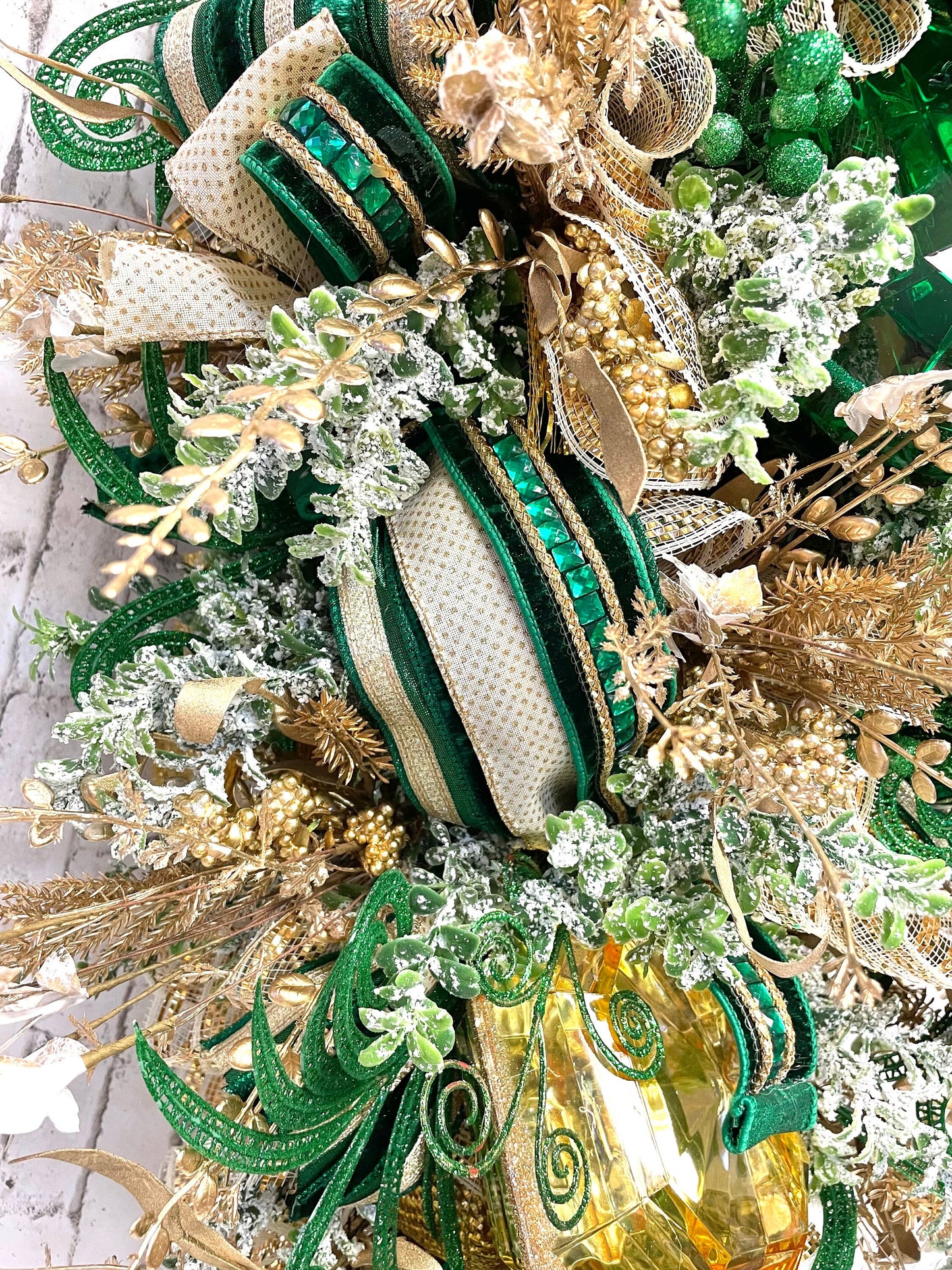 Emerald green Christmas swag, green and gold Christmas swag, Christmas swag, elegant glam  swag, free shipping.