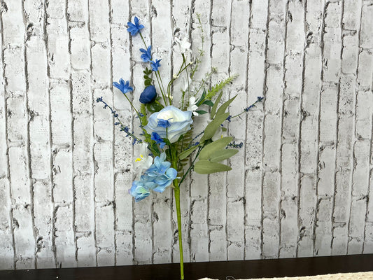 Blue rose/hydrangea flower spray, FH814790