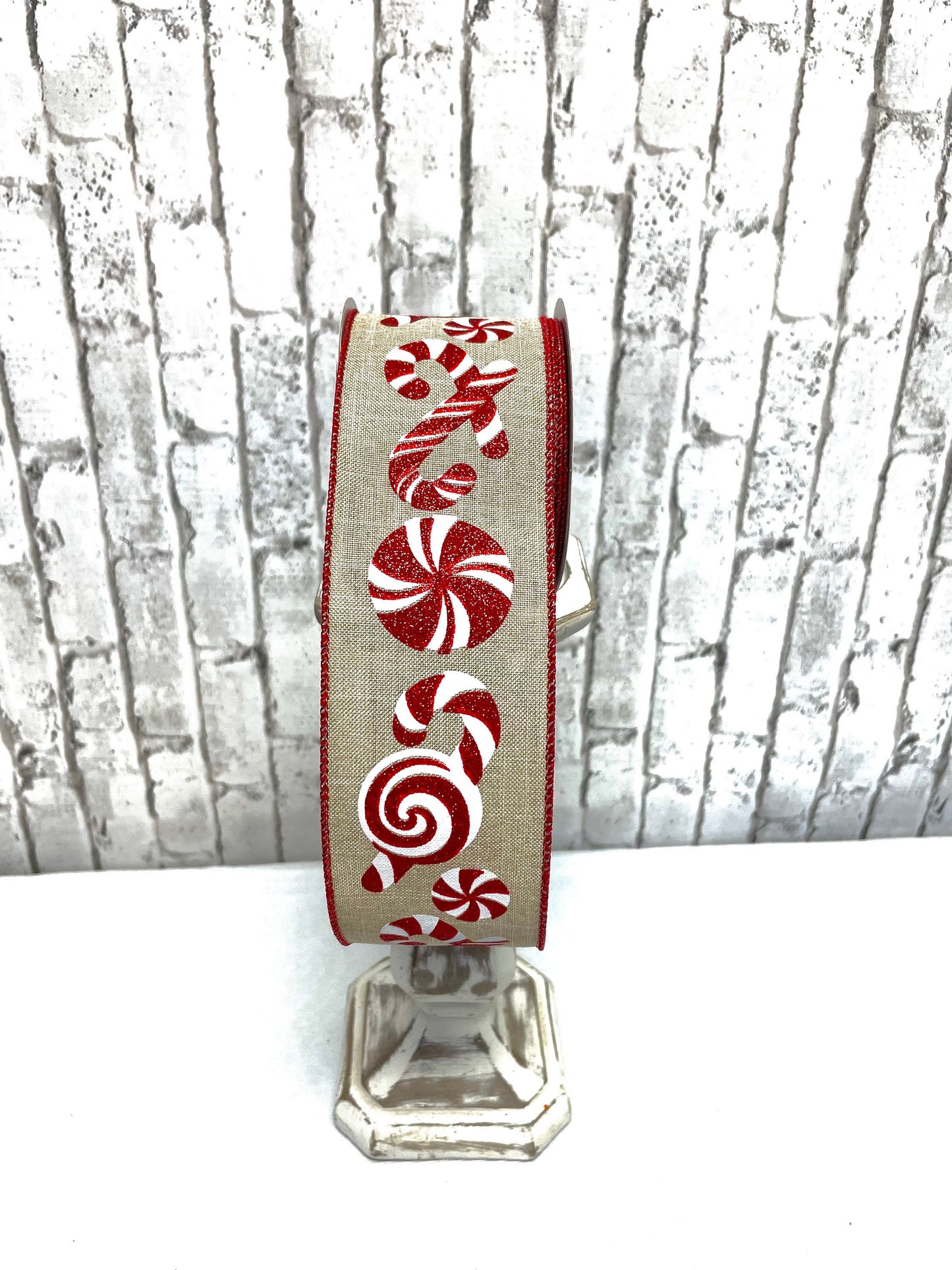 burlap with peppermint glitter candies, RGE147172