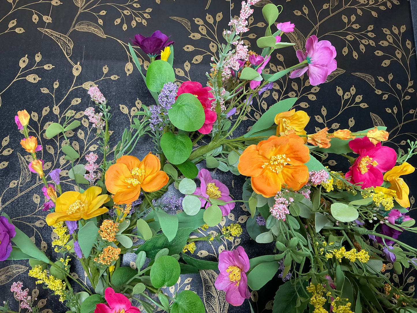 Summer Primula Wreath - 22”