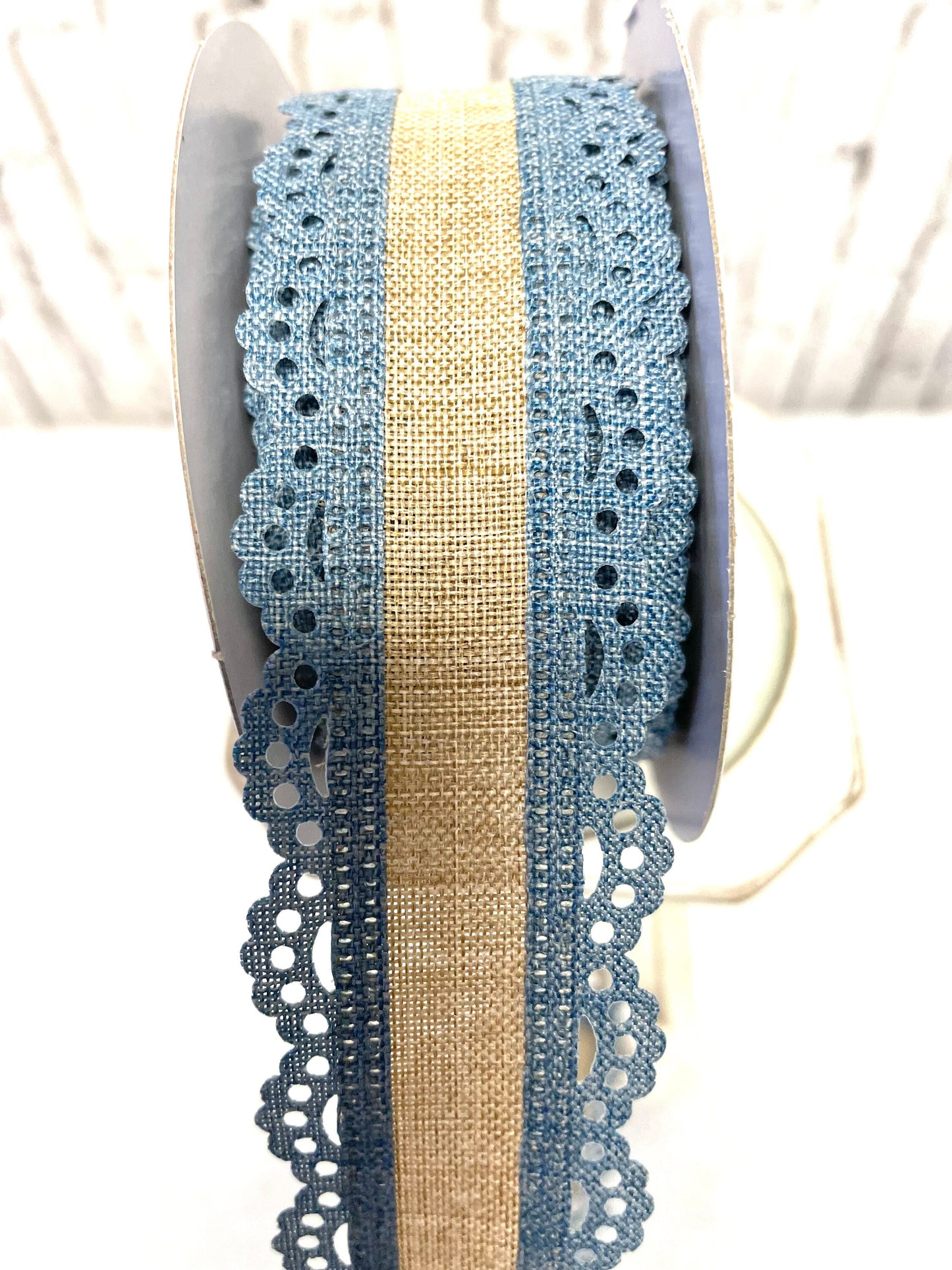 Everyday ribbon, RGA1541NT, beige burlap with blue scalloped edge, spring ribbon, summer ribbon, fall ribbon, burlap ribbon