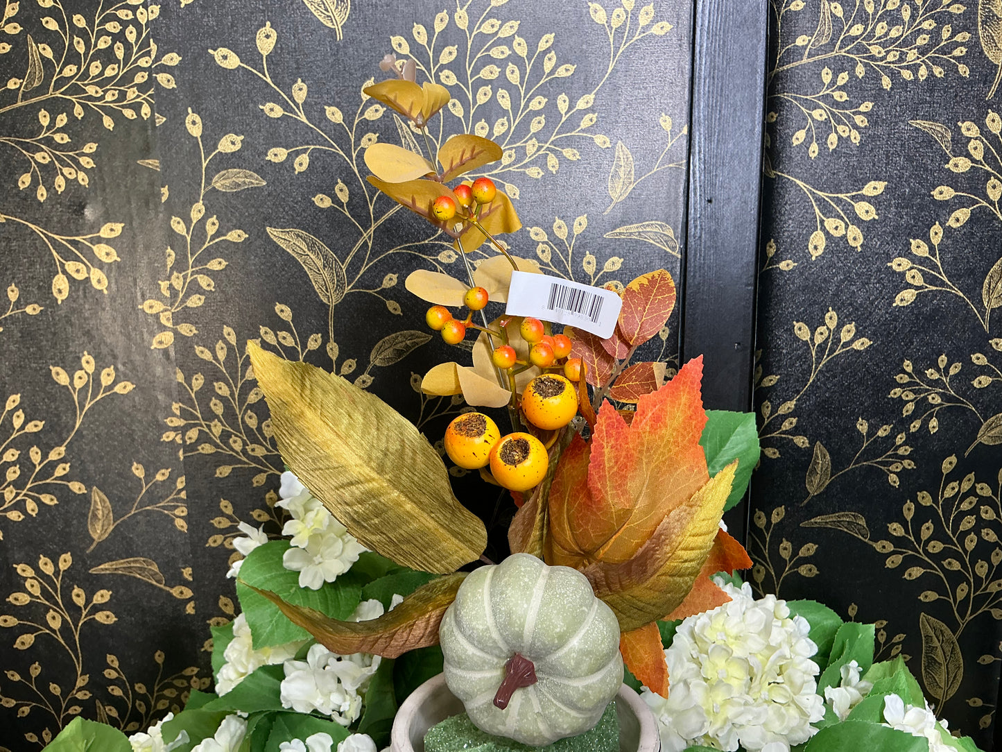 Pumpkin Crater Berry Maple Pick