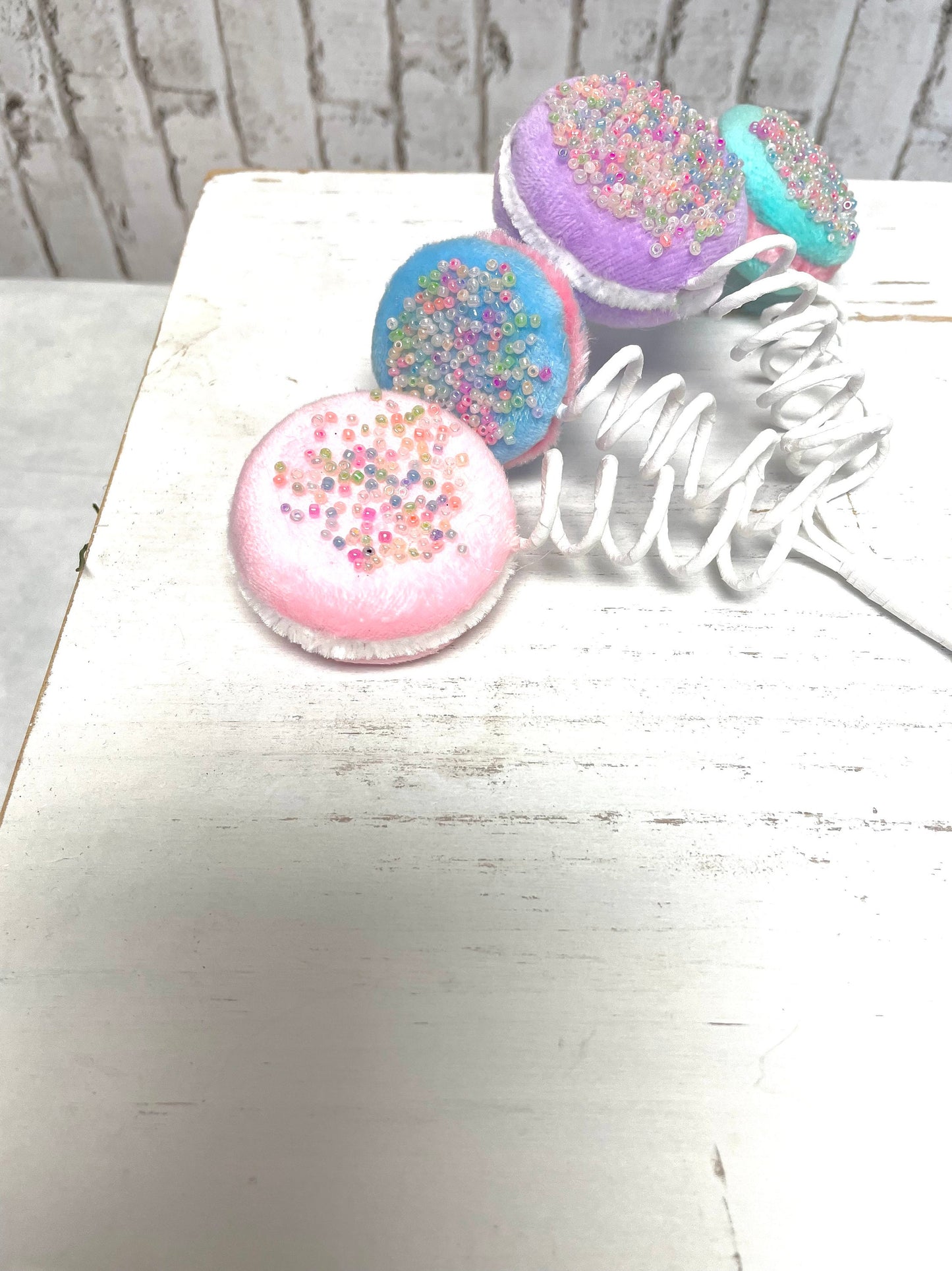 Macaron pick, 63204MX, pastel Macaron pick with sprinkles, pastel sweet picks, Christmas pick, Easter pick, everyday Macaron pick