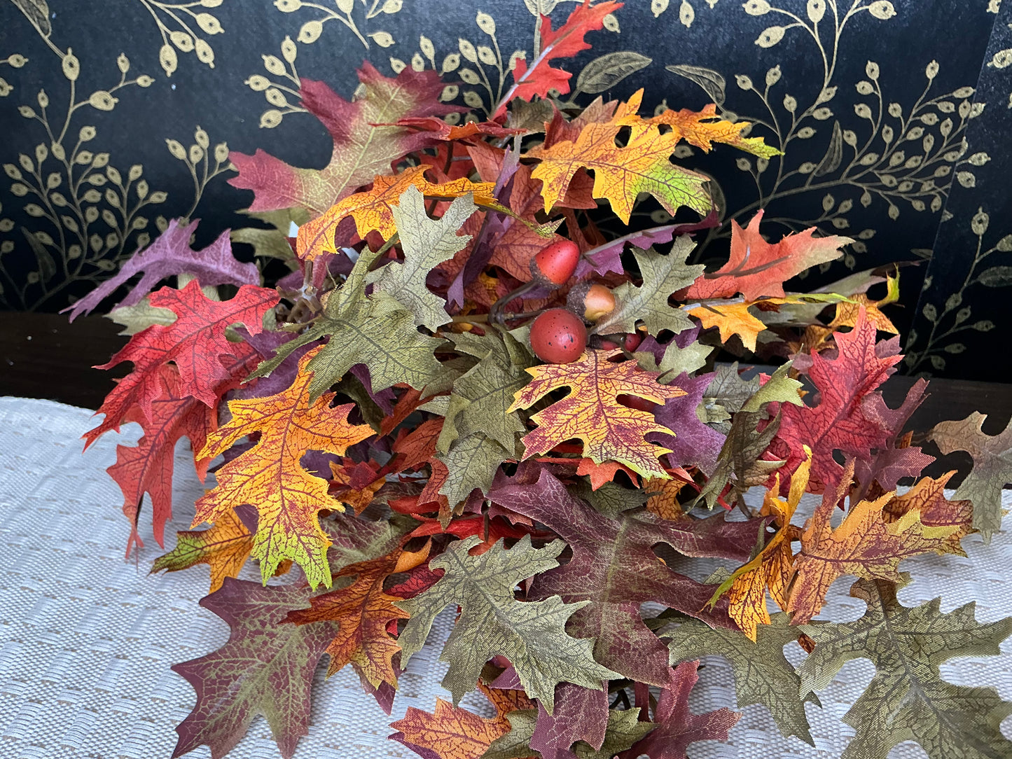 Oak leaf hanging bush w/Acorn, FL6698-WIOG