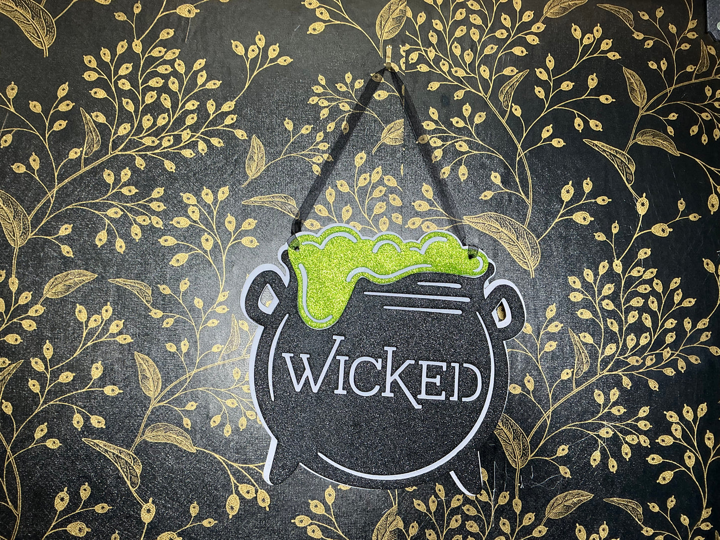 Wicked Cauldron Sign, Wreath Attachment