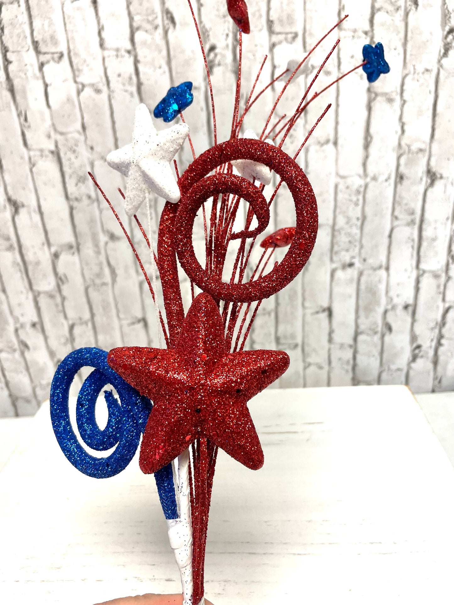 Patriotic spray, 74087RWB, patriotic Glitter star spray, patriotic curly spray,
