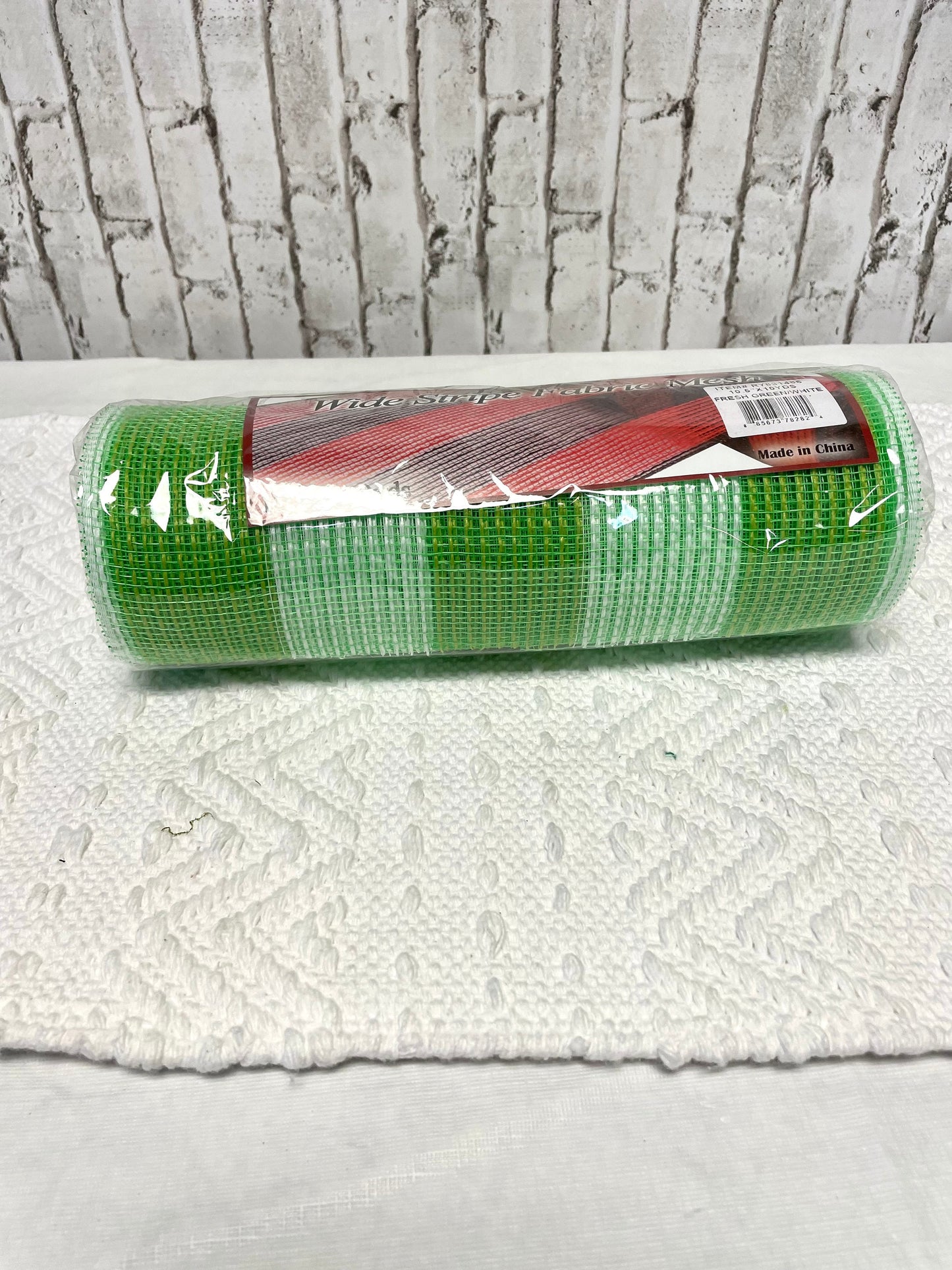 RY831466, jute mesh, fresh green white wide striped mesh, Halloween mesh, everyday mesh, Christmas mesh