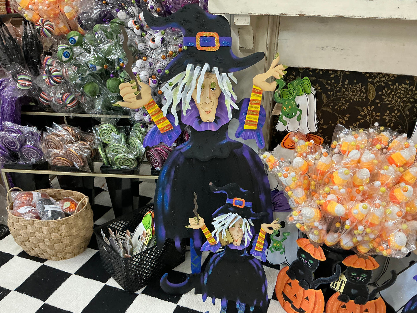 Large Tillie Witch, Round Top Collection