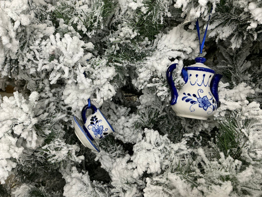 Blue and white tea ornaments, 9748526, teapot and tea cups