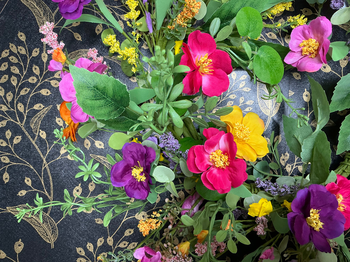 Summer Primula Wreath - 22”
