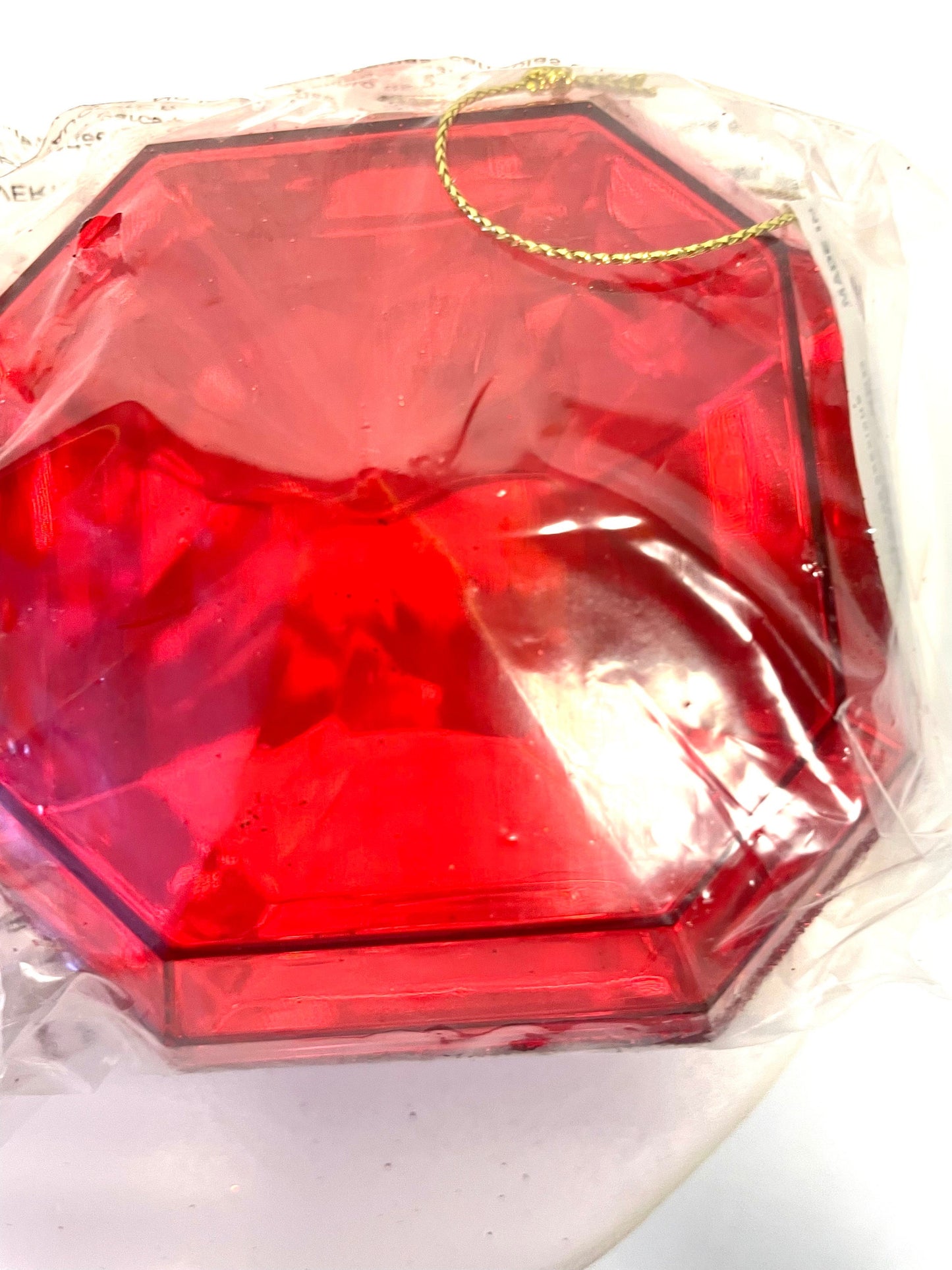 4 inch 2 pack red square/ round jewels, MTX67413, 4 inch red gems, 2 pack 4 inch jewels