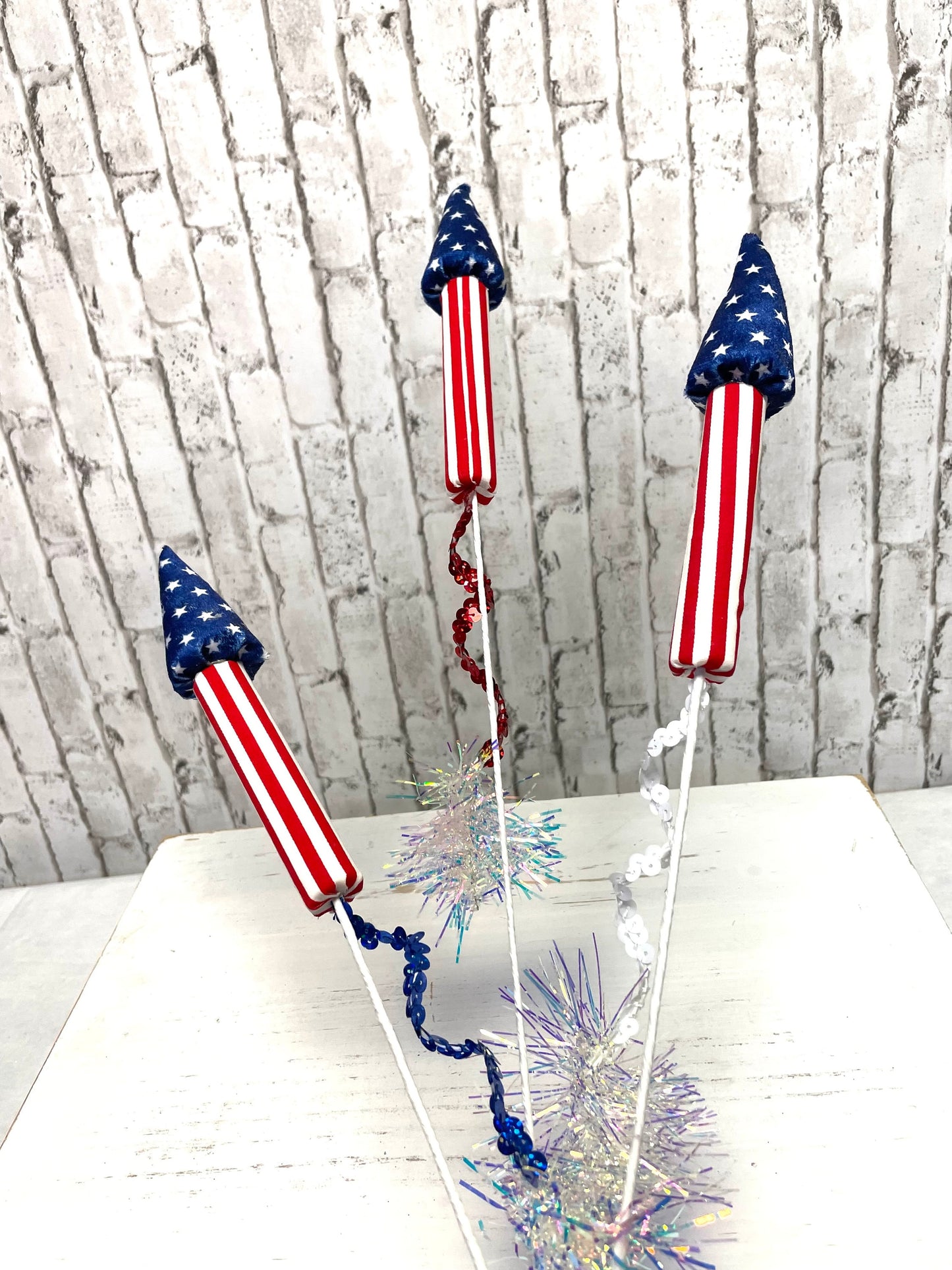 Patriotic rocket spray, 74222RWB, red white and blue rocket spray