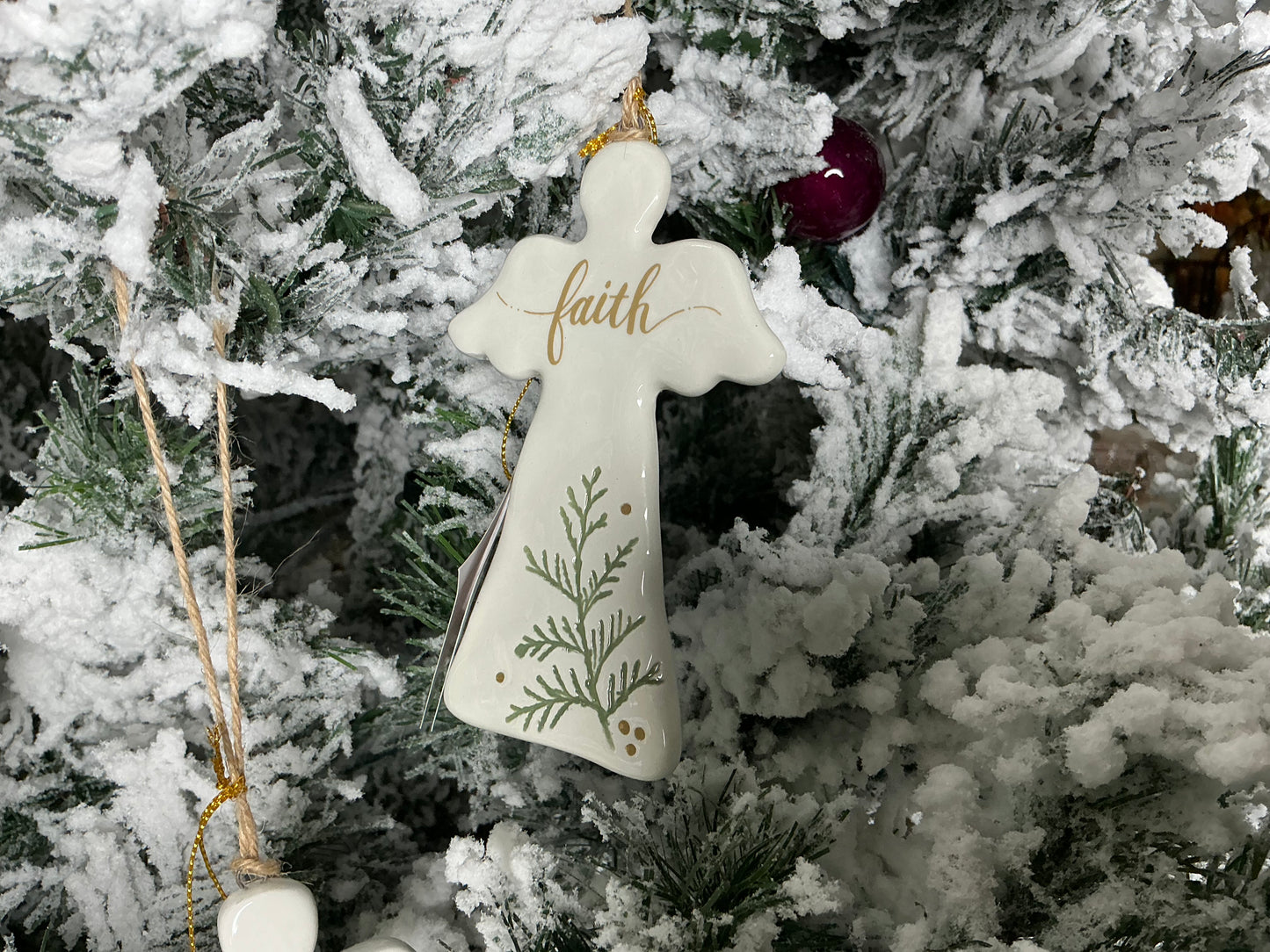 Angel ornament, 9745545
