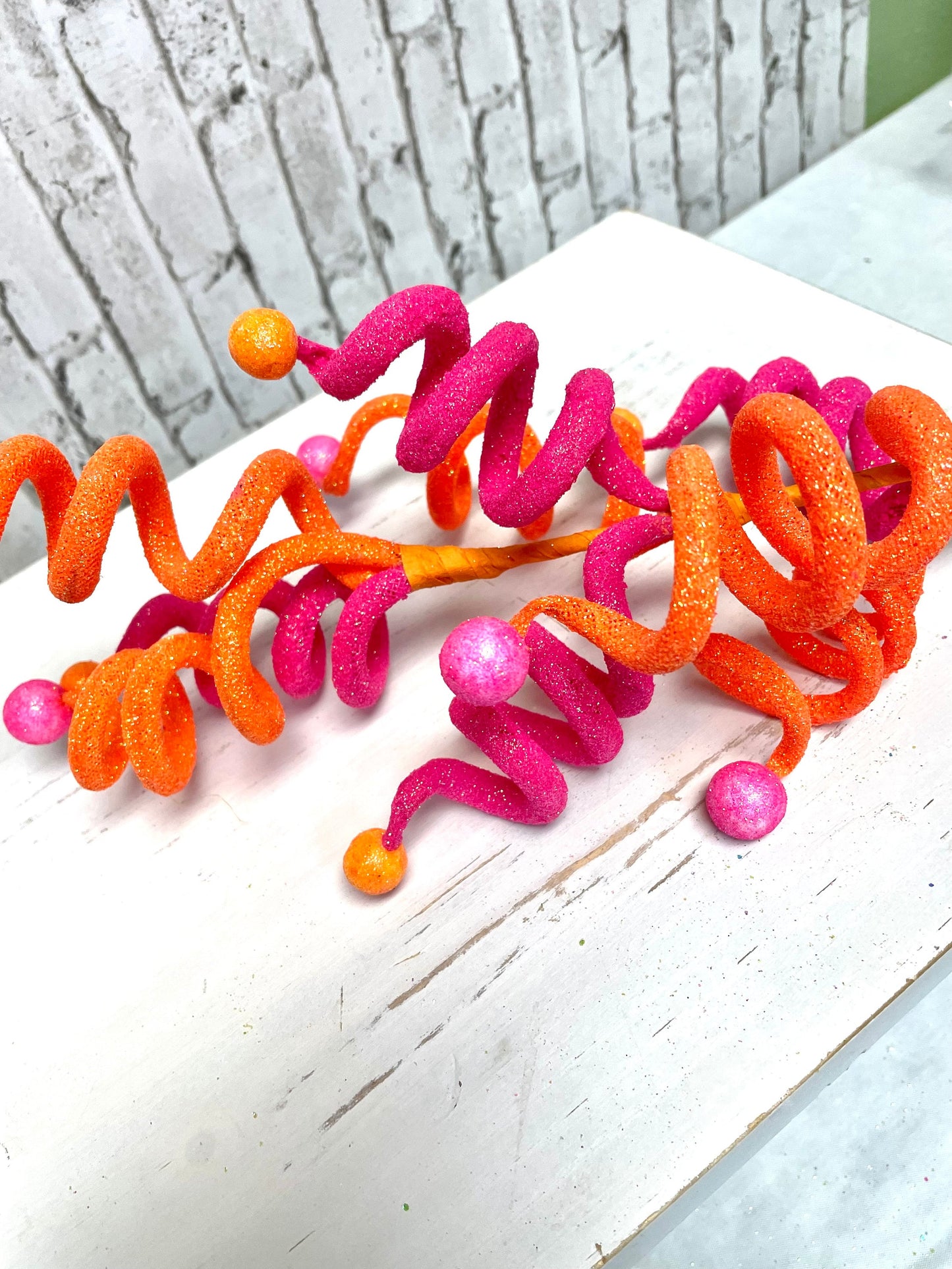 Curly ball spray, 63439BTOR, orange curly spray, hot pink curly spray