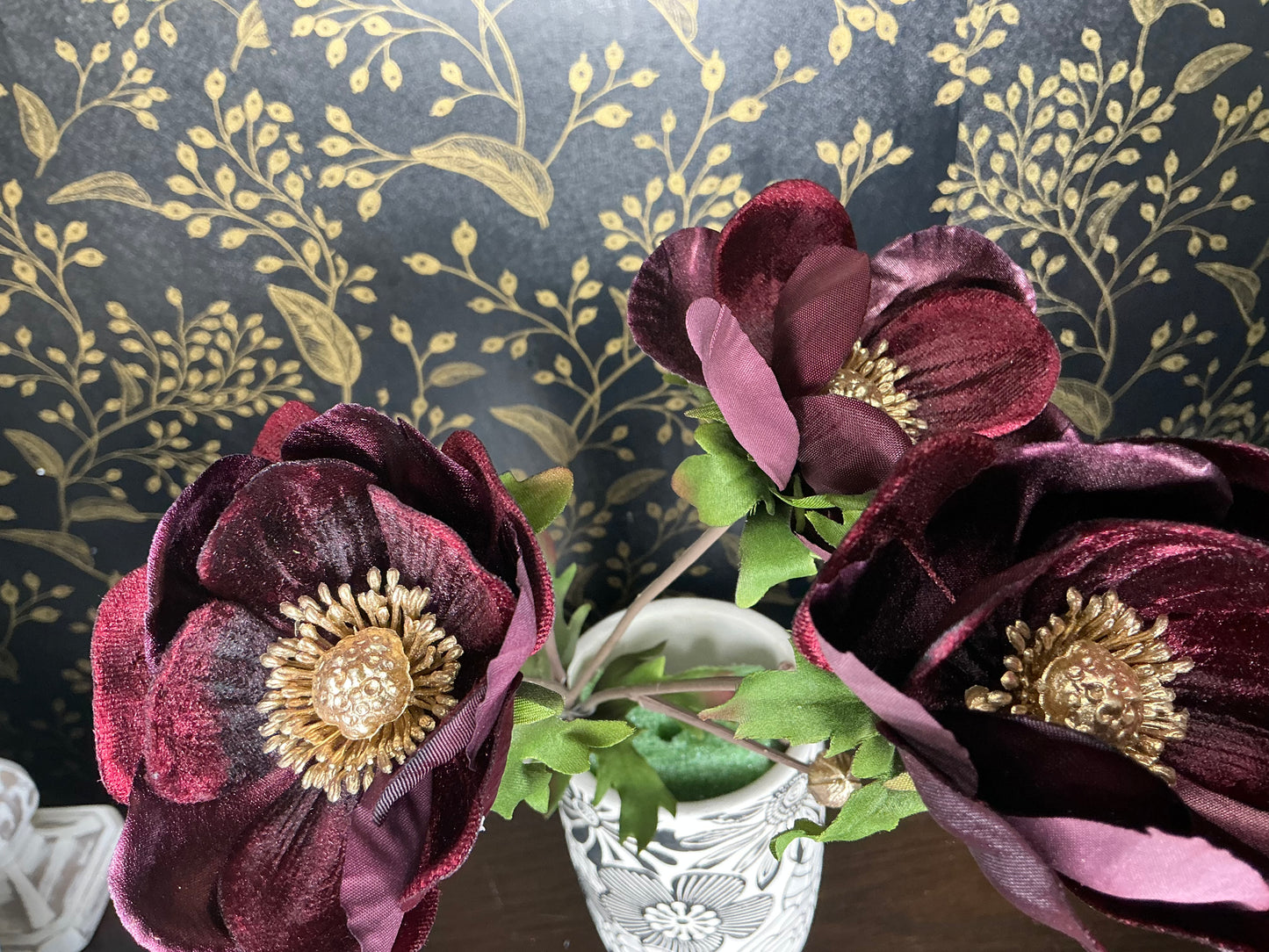 Glamour Velvet Anemone spray, Burgundy