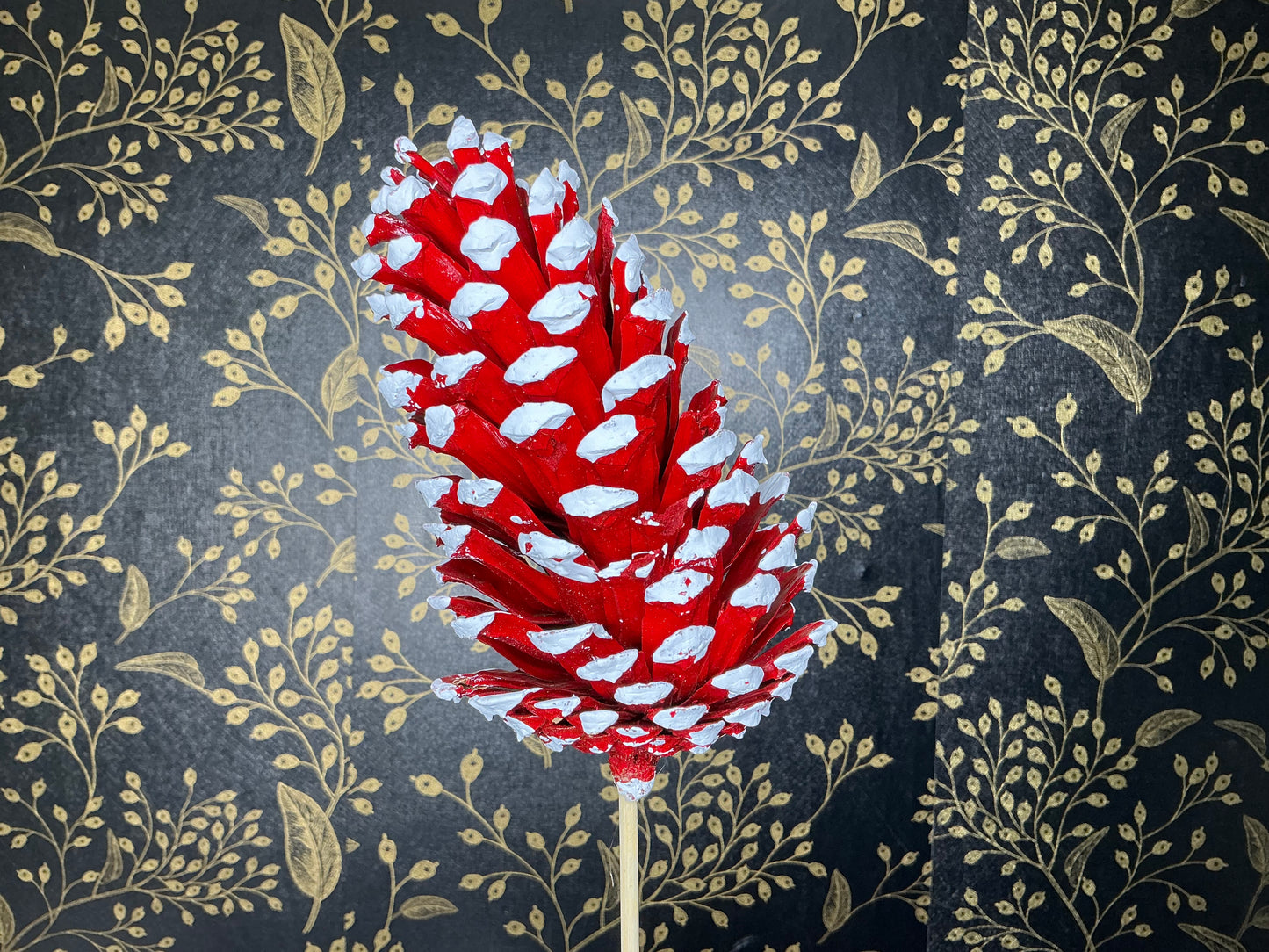 Red/White Longleaf Pinecones, Set of 3