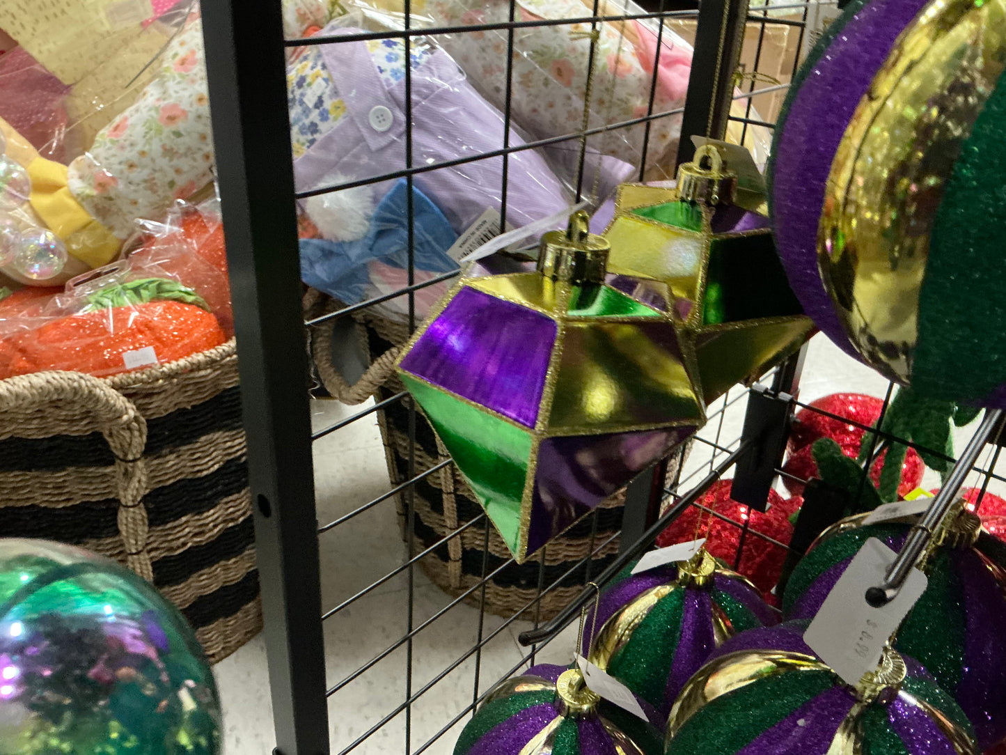 Diamond Ornament - Mardi Gras - XY8370GT