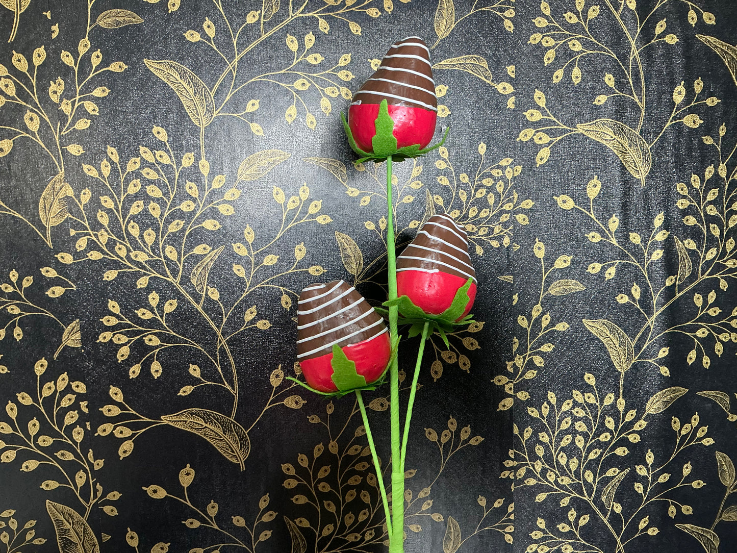 Artificial Dipped Strawberry pick - 63909RD