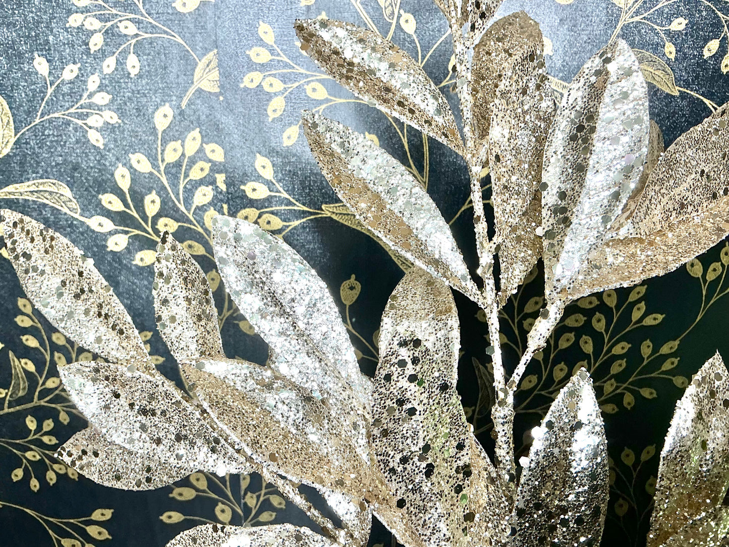Sequin glitter Laurel Spray, MTX76474