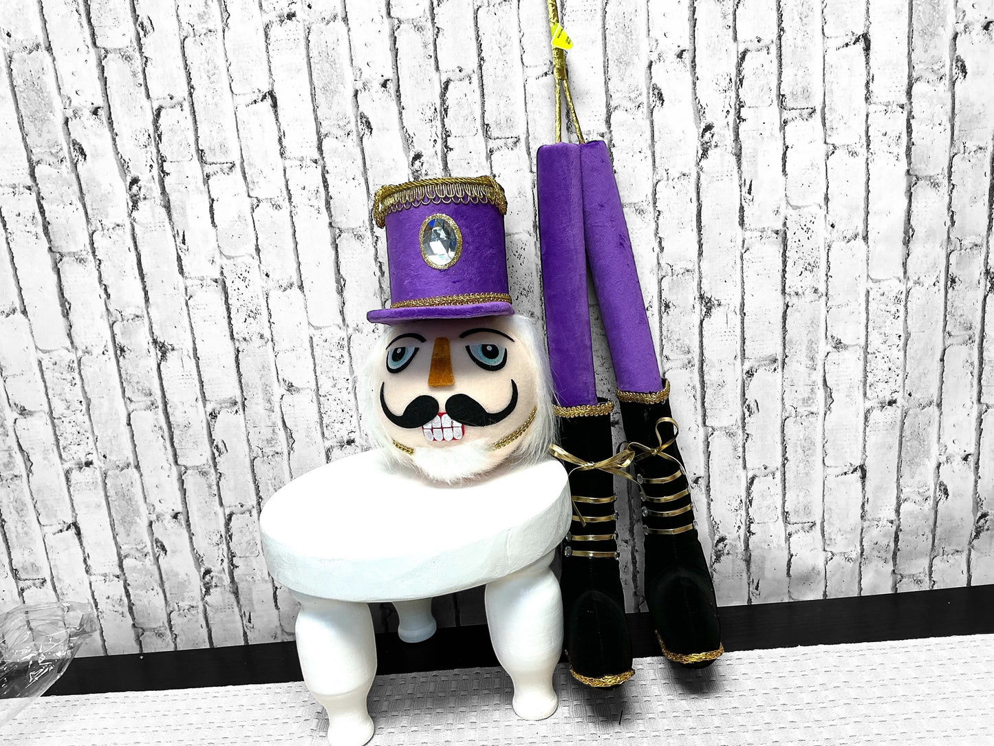 Purple nutcracker set, wreath attachment