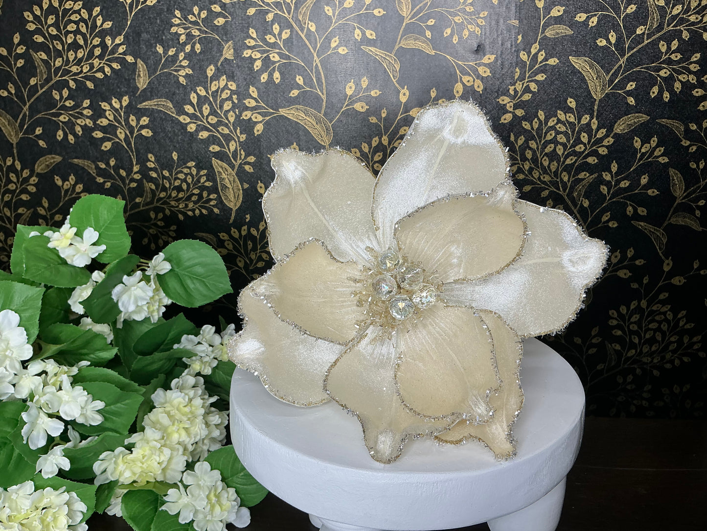 Jeweled Magnolia, Ivory, CF111-62