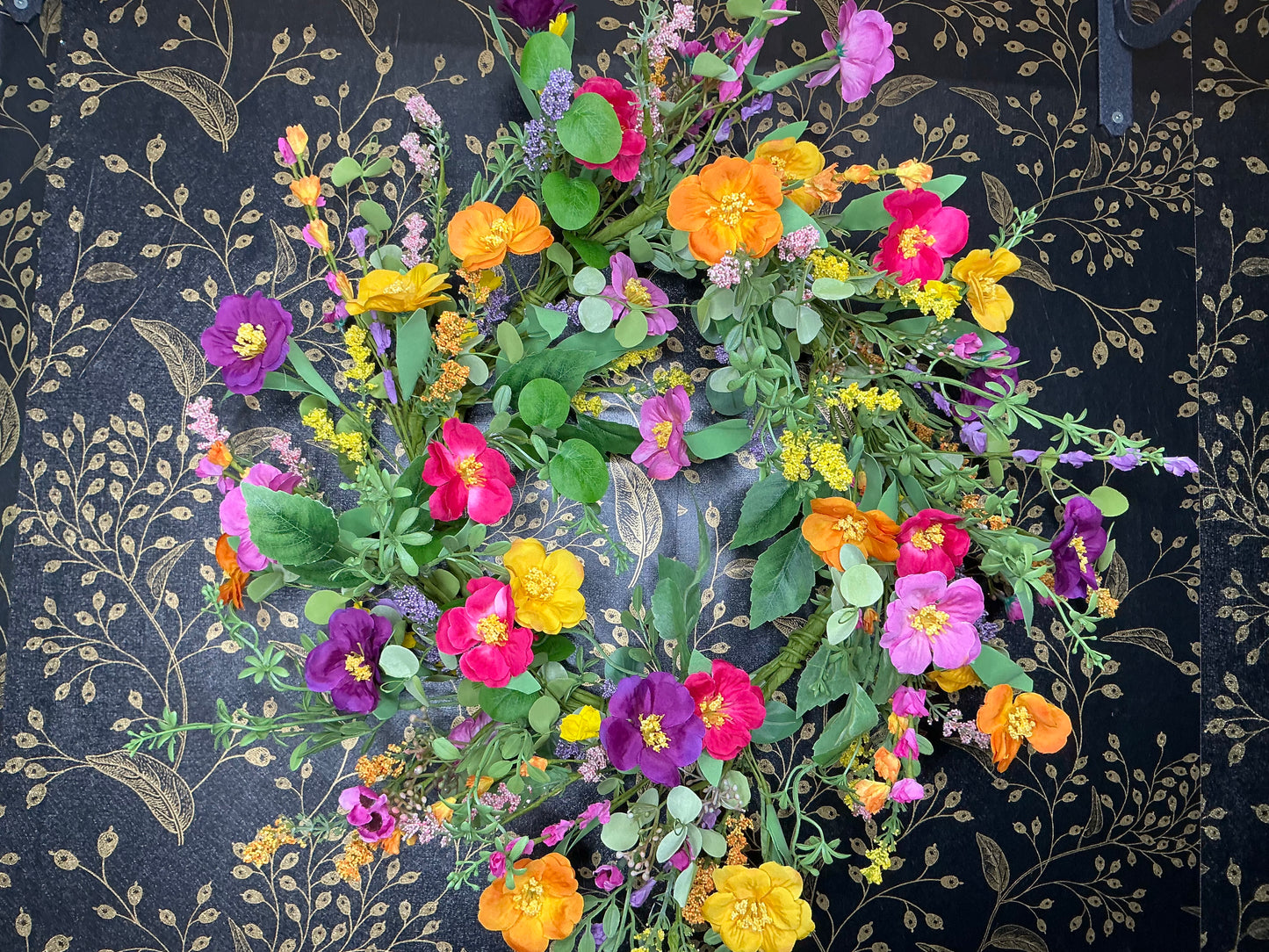 Summer Primula Wreath - 22”