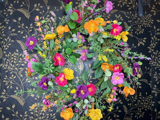 Summer Primula Wreath - 22”