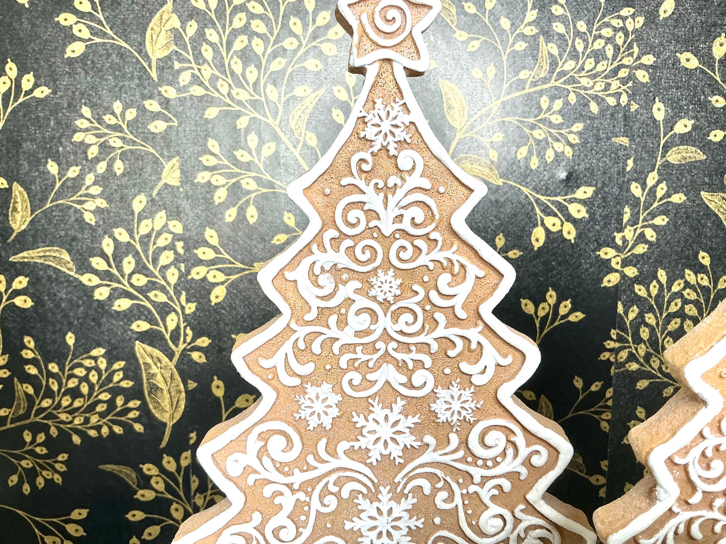 Frosted gingerbread trees, 4211174