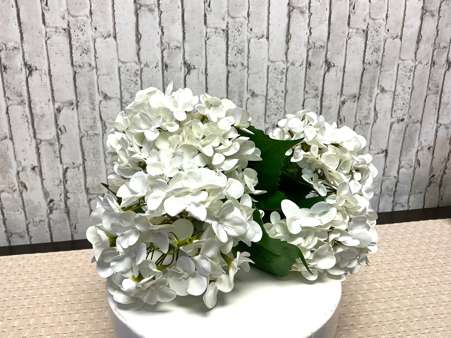 White Hydrangea Bush, 22”, MTF24160