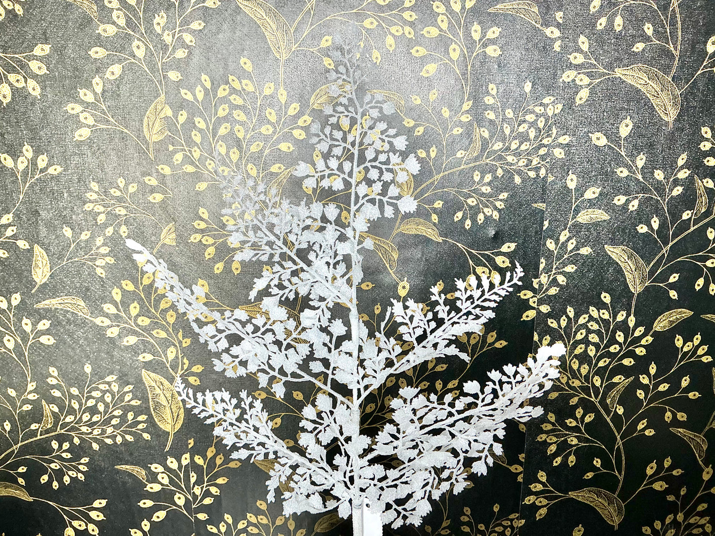 Glitter maidenhair fern spray, white, XS236627