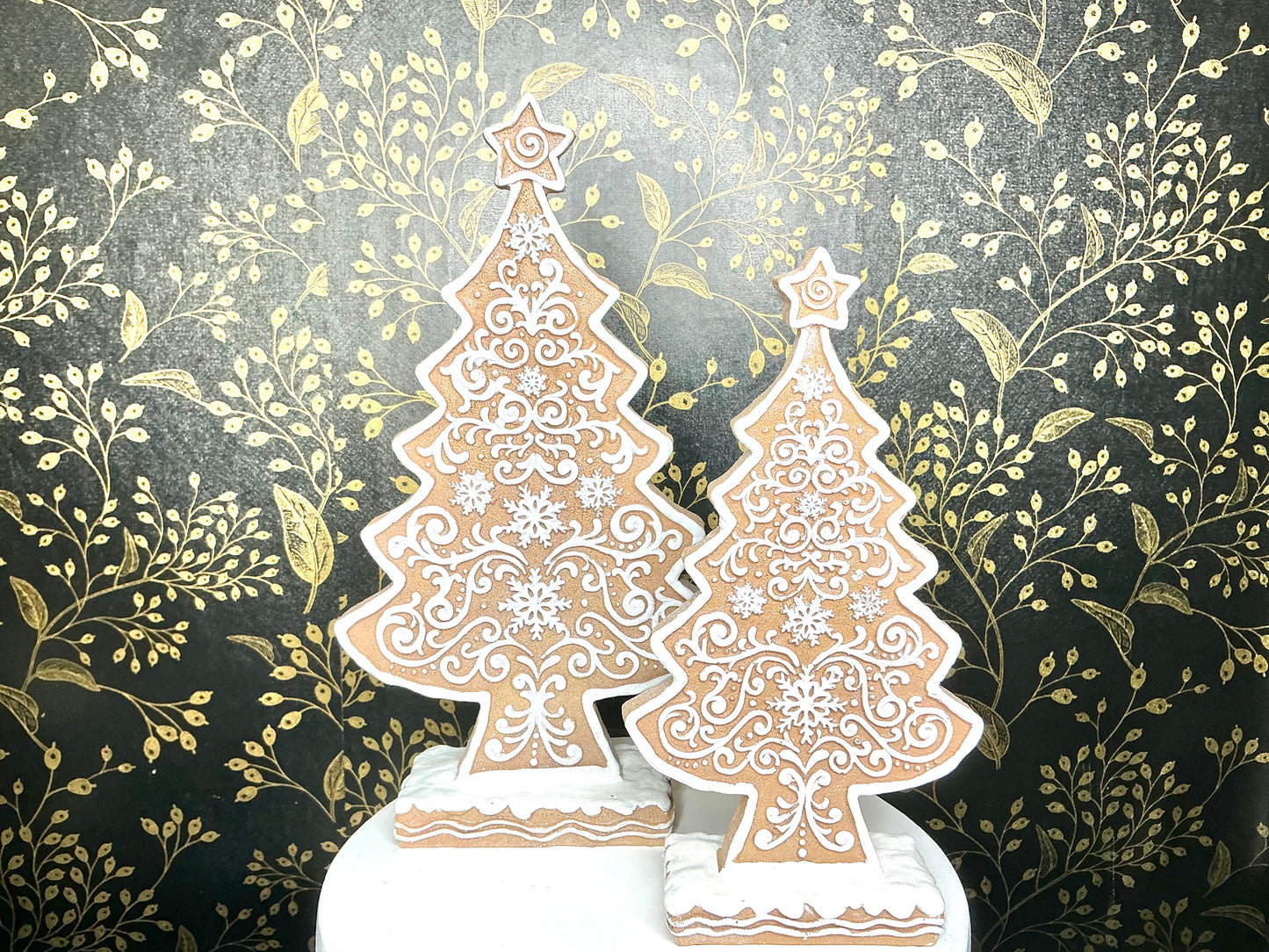 Frosted gingerbread trees, 4211174