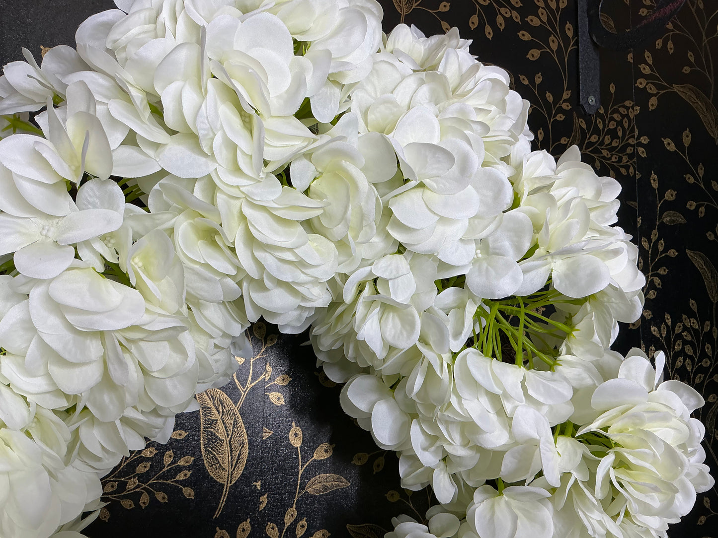 White Hydrangea wreath - W4441808