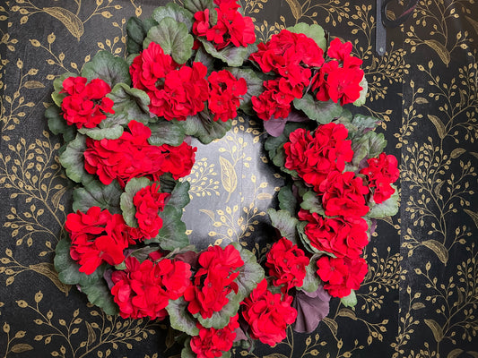 Velvet Geranium Wreath, MTF22795