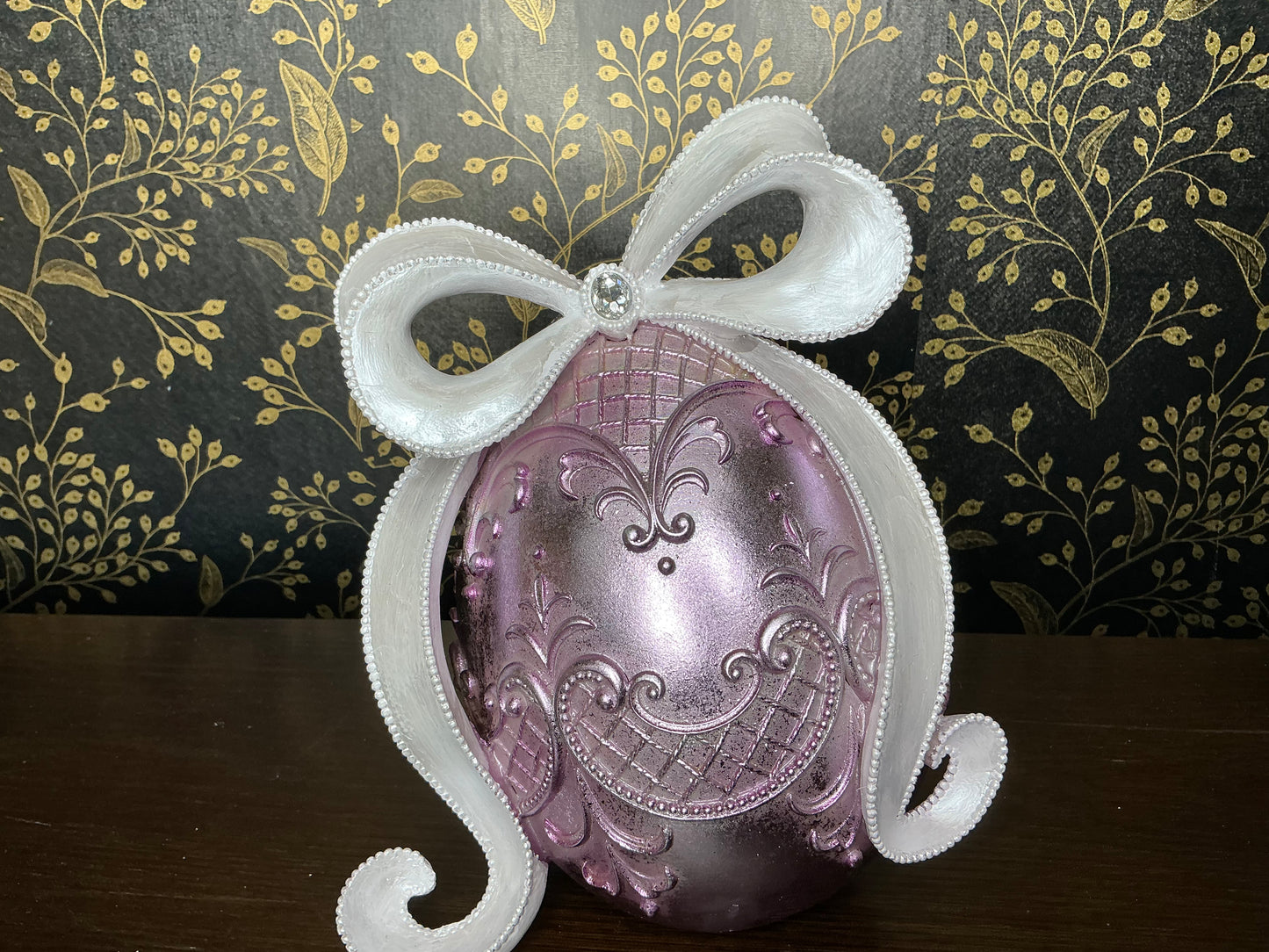 Lavender Egg with Bow - MT26617
