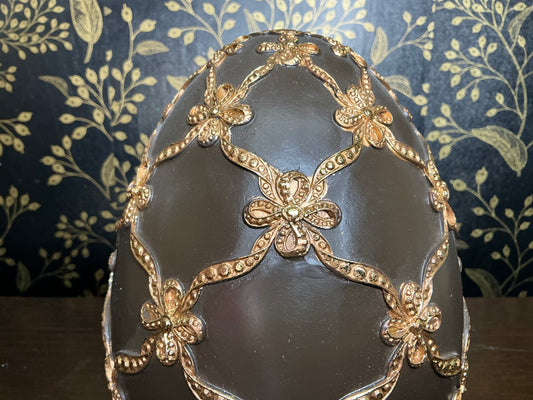Chocolate/gold gilded lattice egg - MT26232