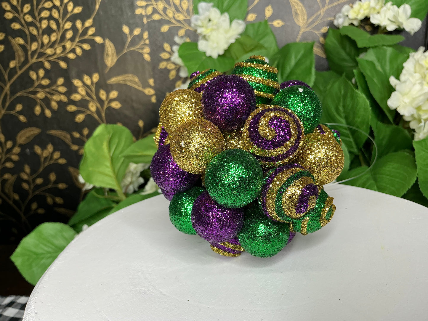Ball Cluster Ornament - Mardi Gras