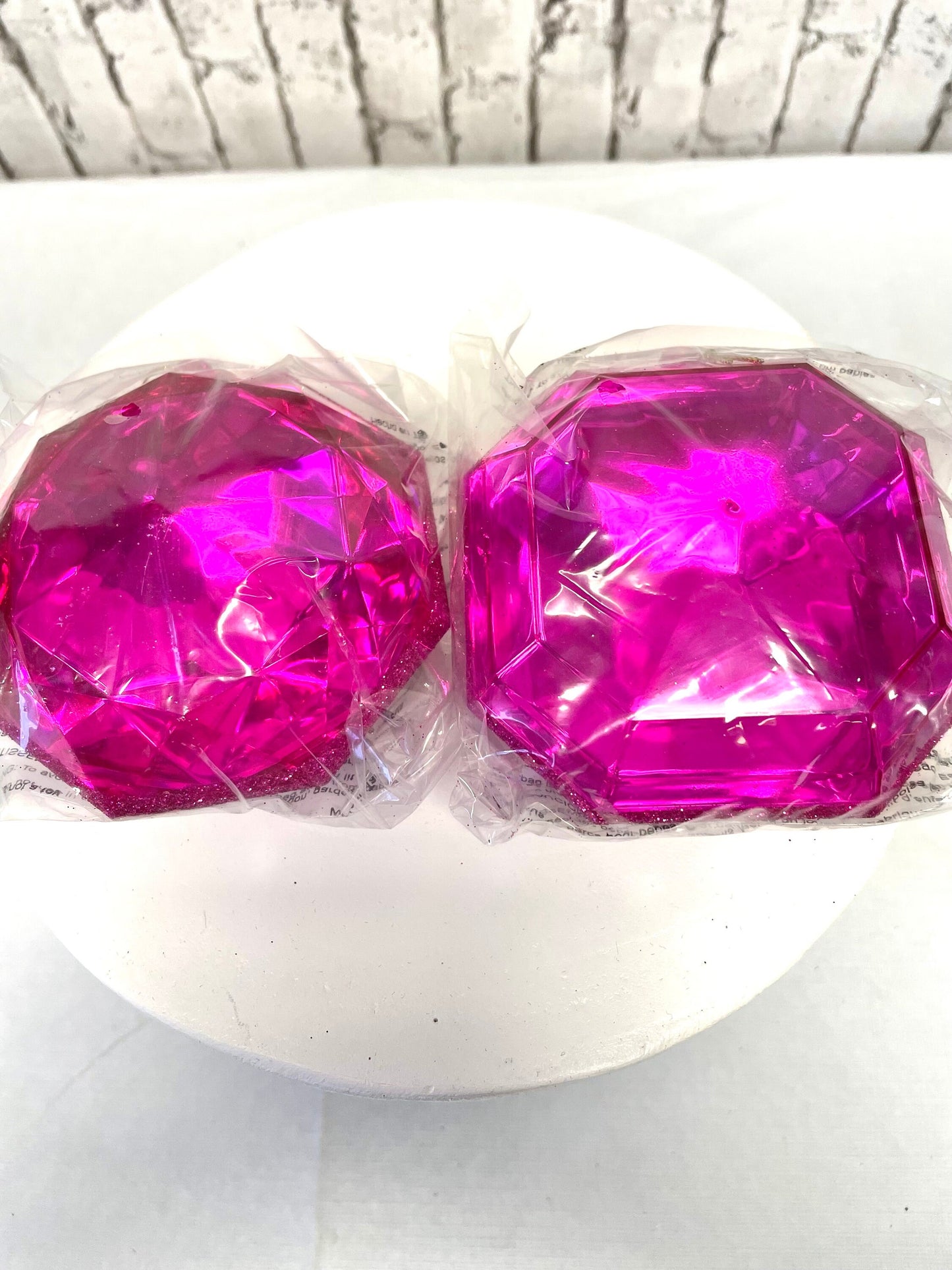 fushia two pack 4 inch jewels, MTX67413, hot pink two pack 4 inch jewels,hot pink/fushia round/square small 4 inch double pack jewels.