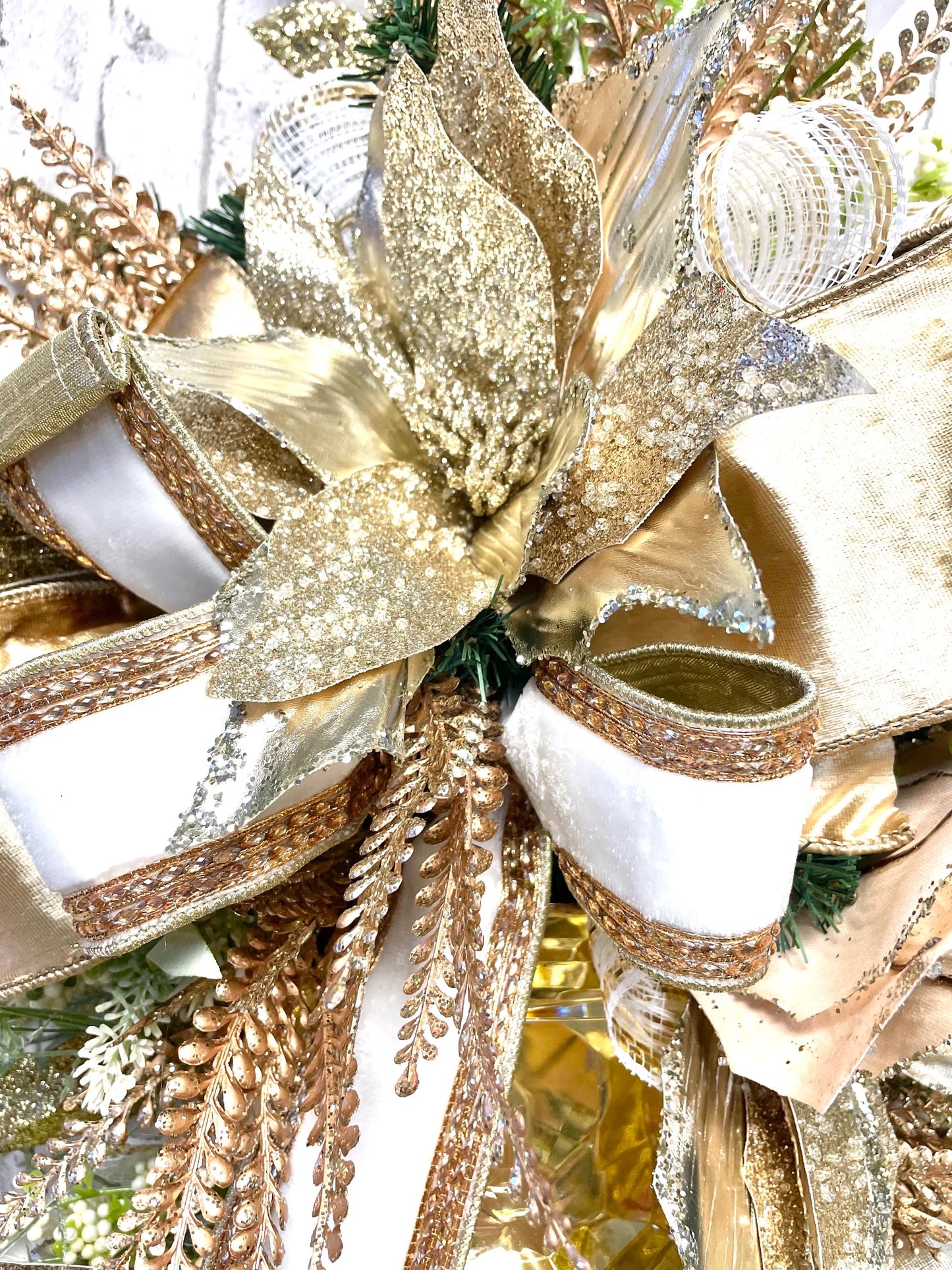 Gold and white glam jewel swag, glam Christmas swag, white and Gold glam Christmas swag, Christmas decor, shipping included in price