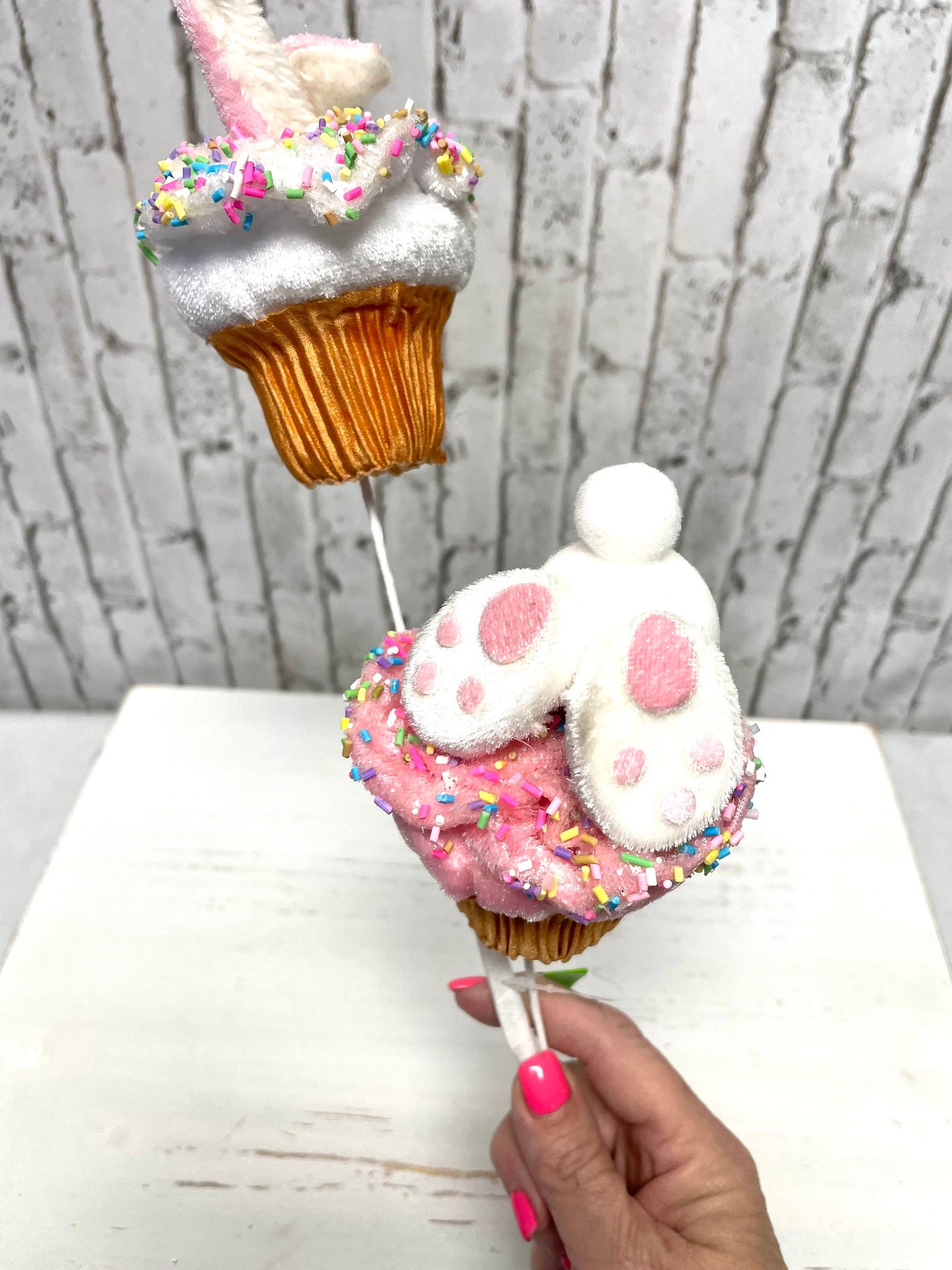 Easter bunny cupcake spray, 63421PK, bunny cup cake spray, Easter spray, cupcake spray, spring sweet cupcakes