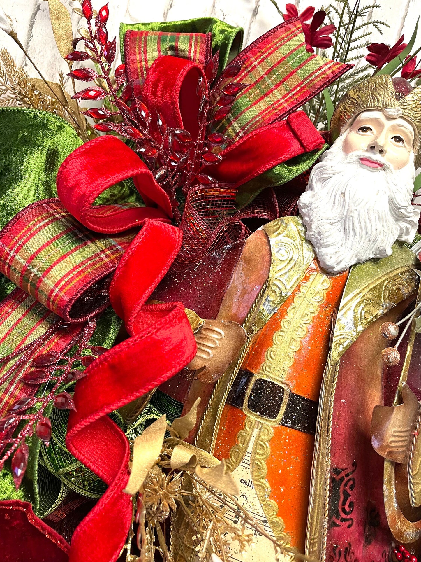 Santa wreath, traditional Santa wreath, Saint Nicholas wreath, traditional Christmas wreath, vintage Santa Christmas wreath, shipping includ