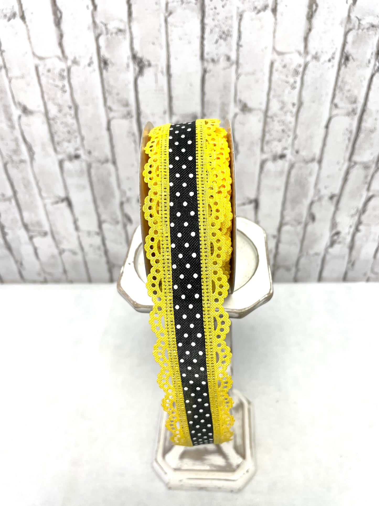 RGO8869CJ, Swiss dot ribbon, bumble bee ribbon, bee ribbon