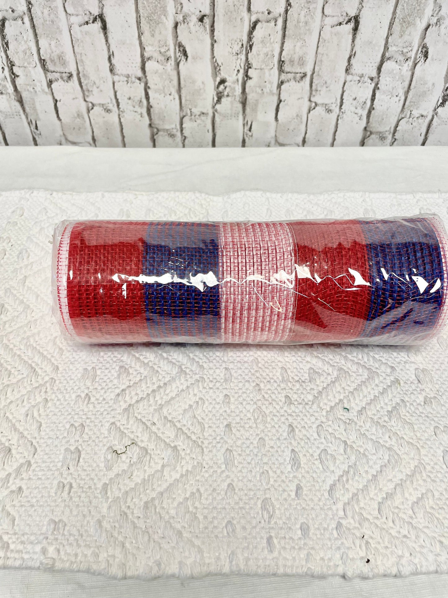 Jute mesh, patriotic mesh, RY8316D1 white and blue mesh, summer mesh, 4th of July mesh, Memorial Day mesh, Labor Day mesh, Veterans Day mesh