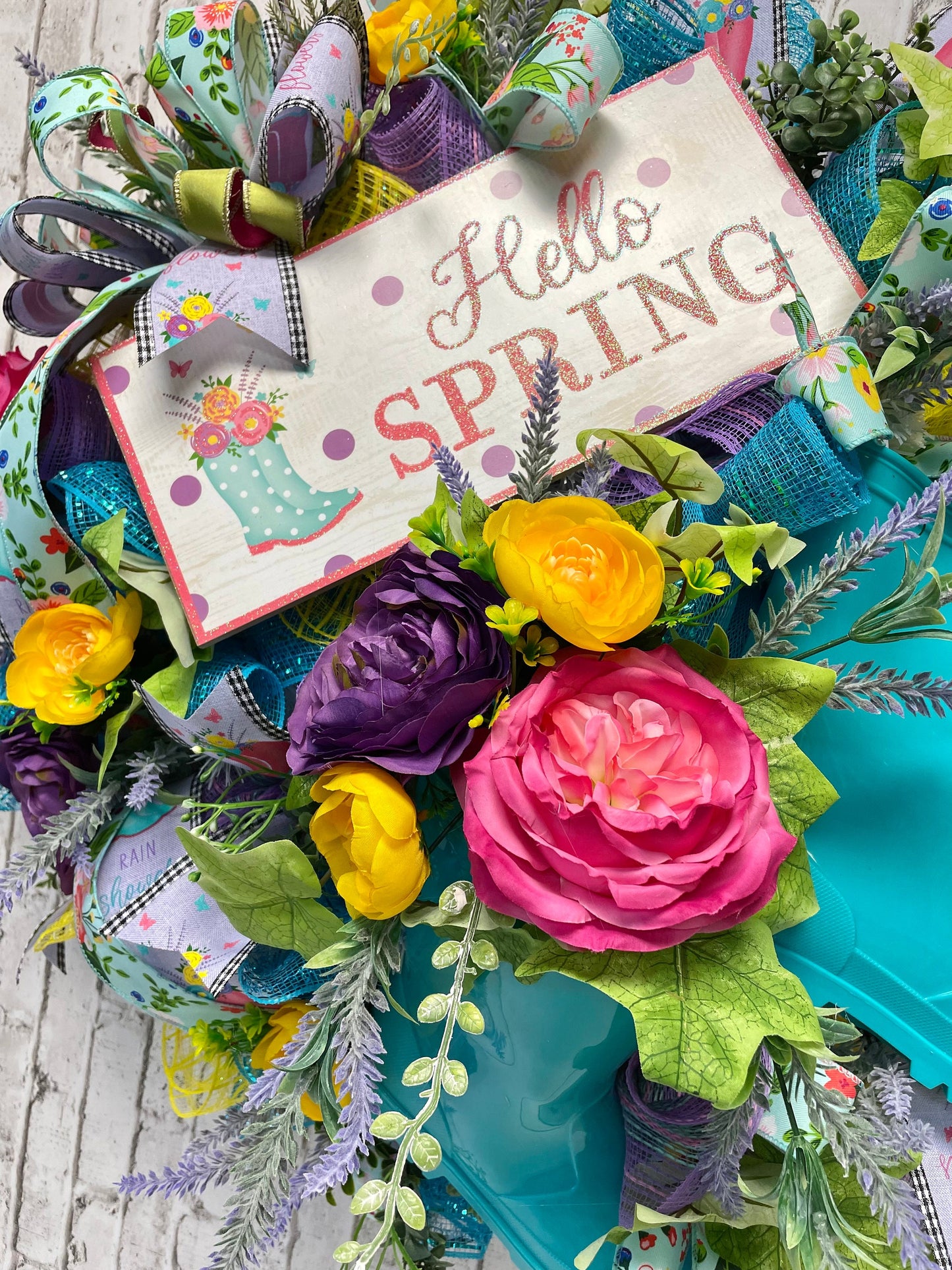 Spring wreath, spring decor, door wreath, door hanger, porch decor, Easter gift, housewarming gift, shipping included