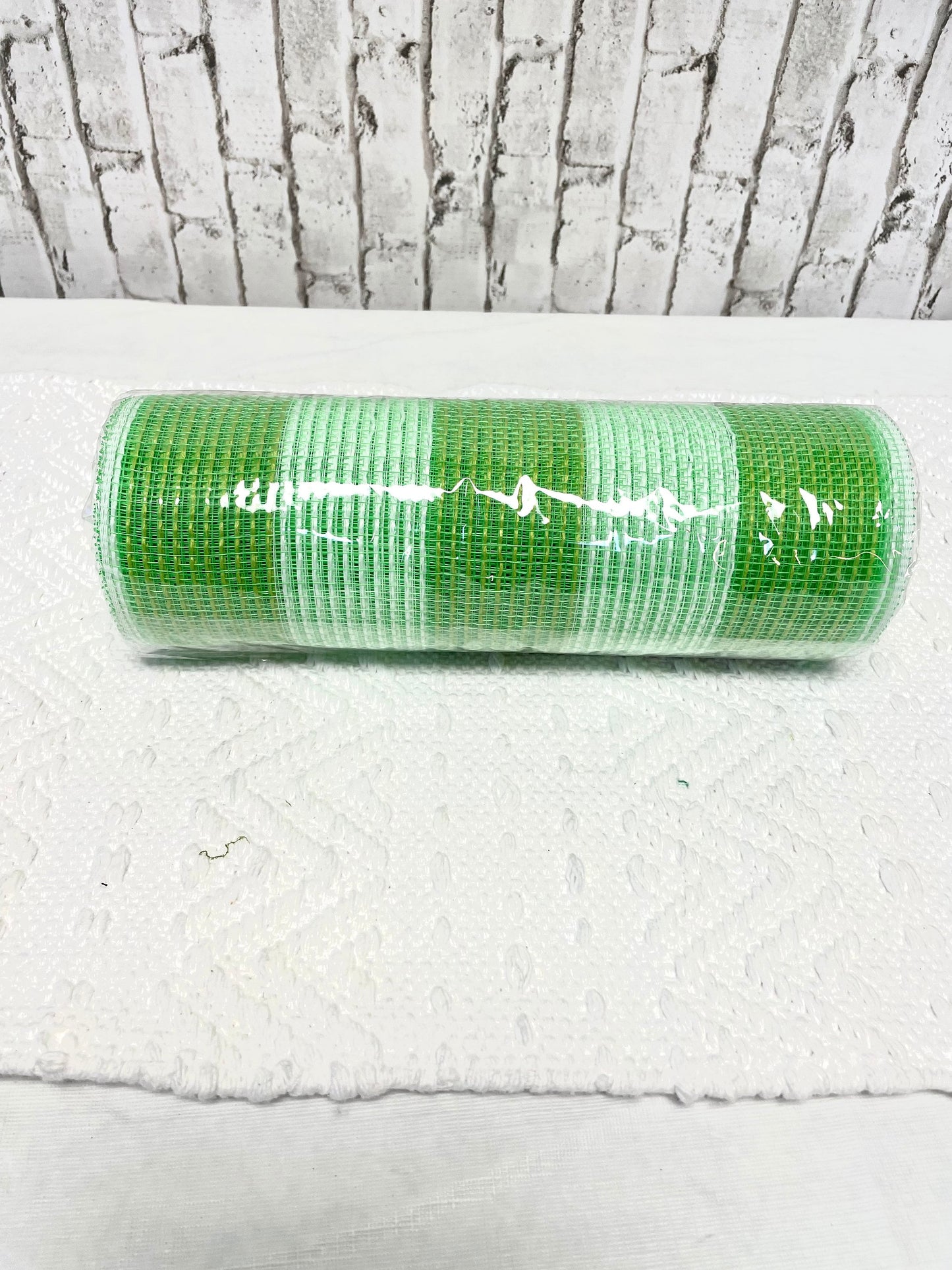 RY831466, jute mesh, fresh green white wide striped mesh, Halloween mesh, everyday mesh, Christmas mesh