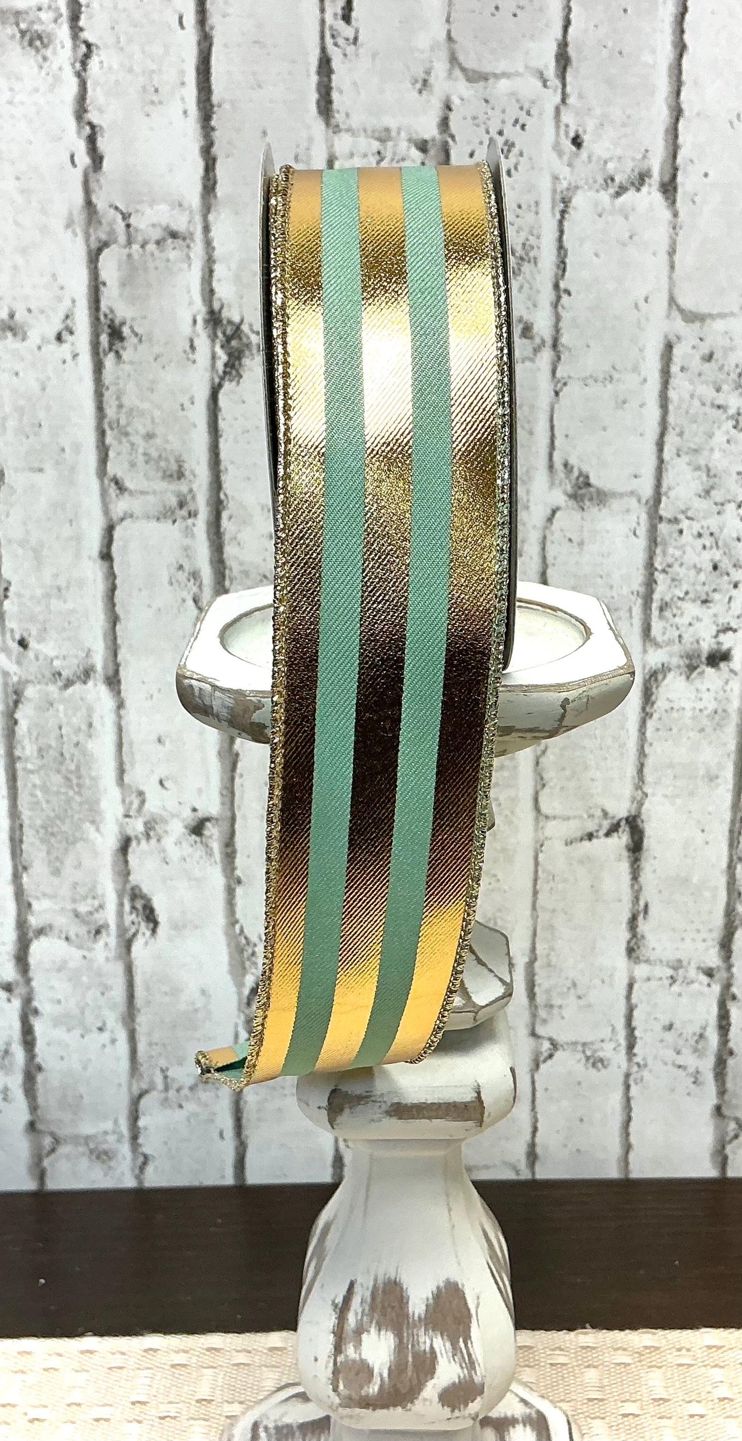 Sage and metallic gold stripe, 1.5”x10YD, RGE142891