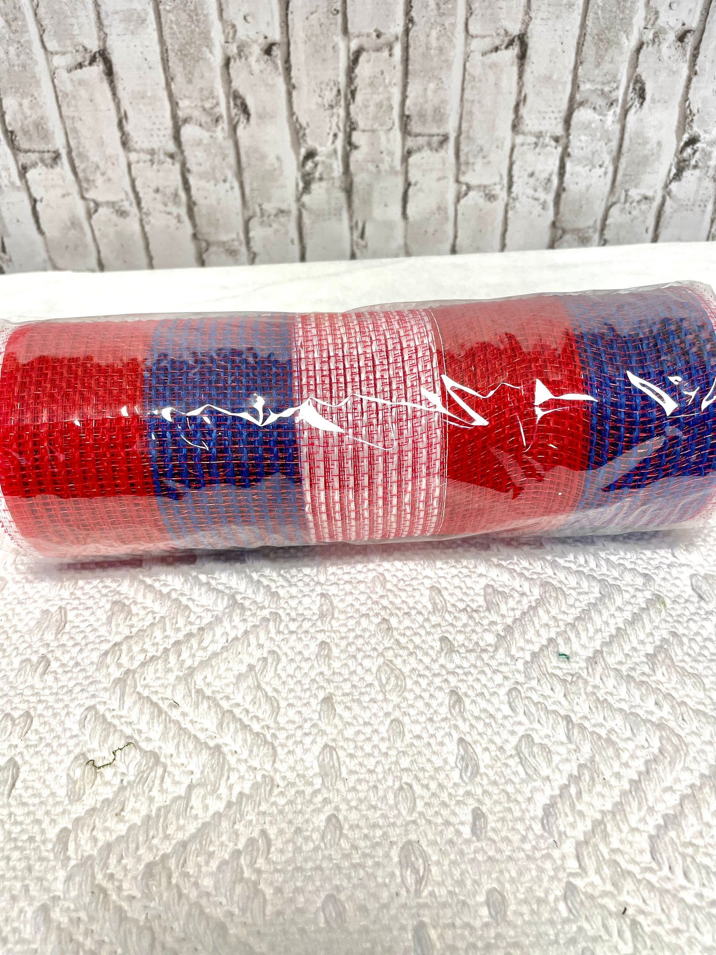 Jute mesh, patriotic mesh, RY8316D1 white and blue mesh, summer mesh, 4th of July mesh, Memorial Day mesh, Labor Day mesh, Veterans Day mesh