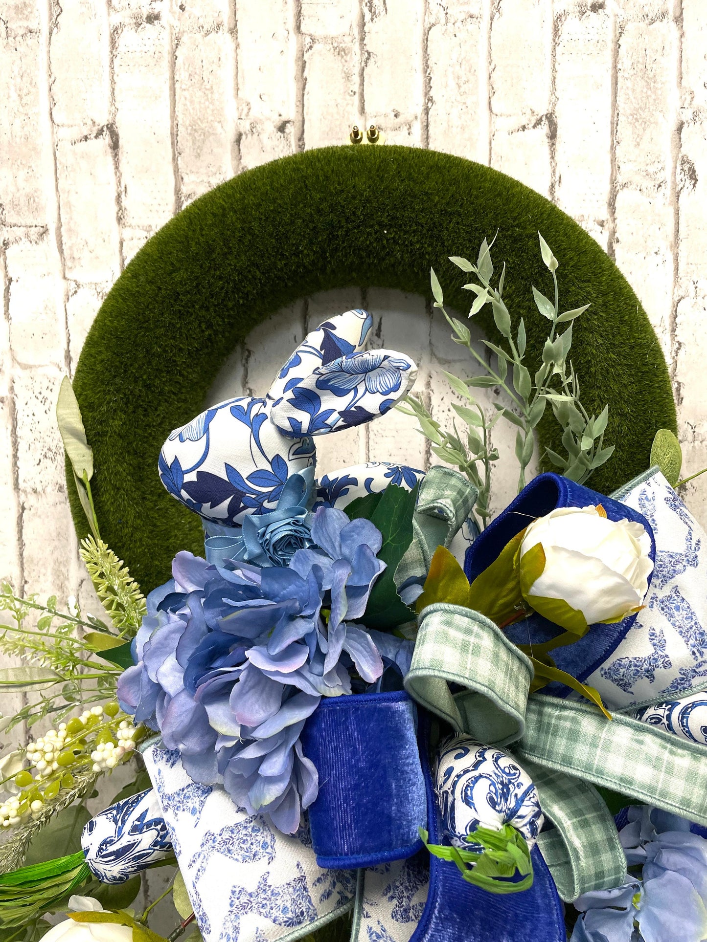 Easter wreath, bunny wreath, Easter decor, bunny decor, blue toile wreath, Easter gift, Easter door hanger, gift, shipping included in price