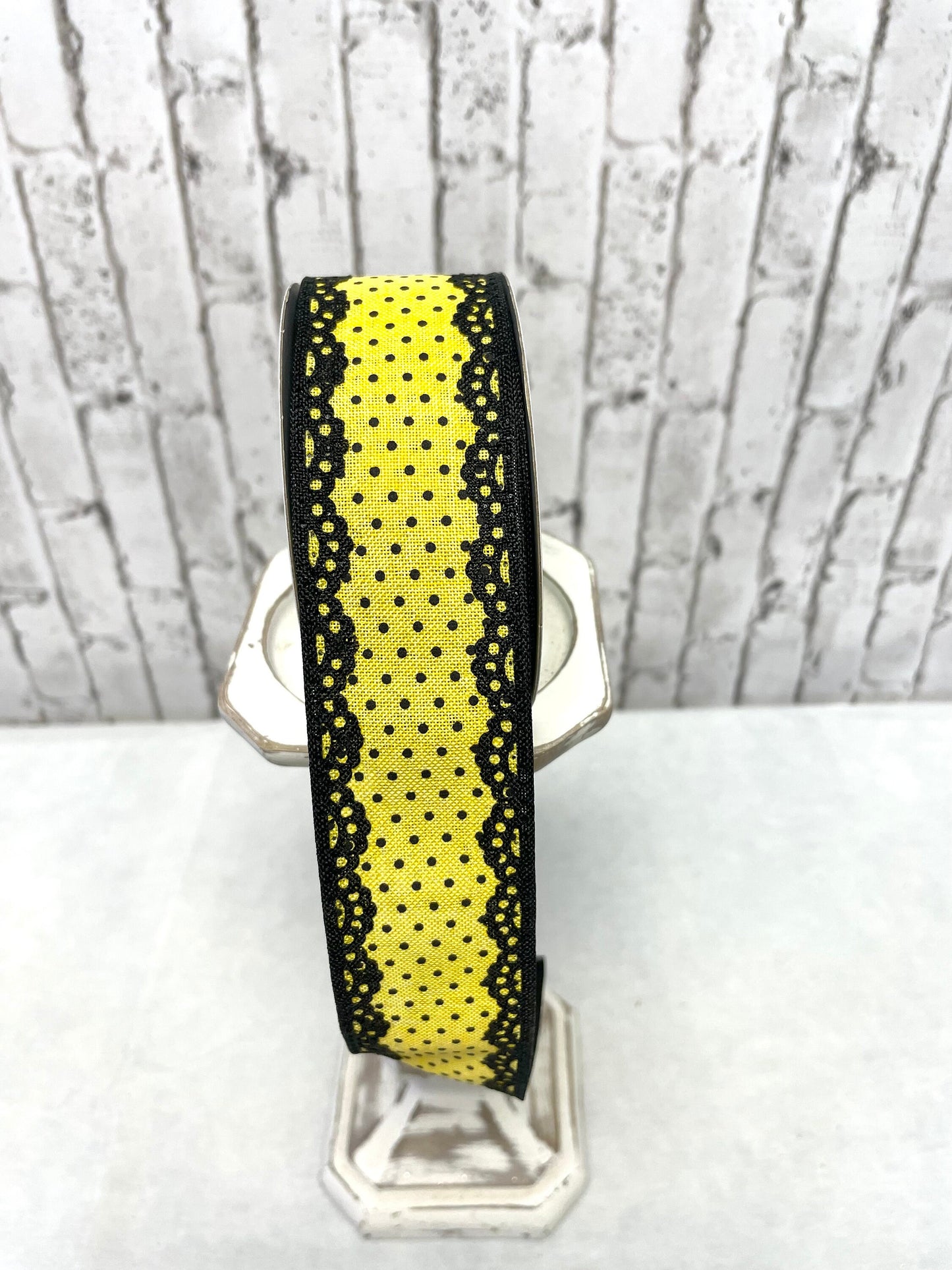 RGO8817N6, bee ribbon, scalloped edge ribbon